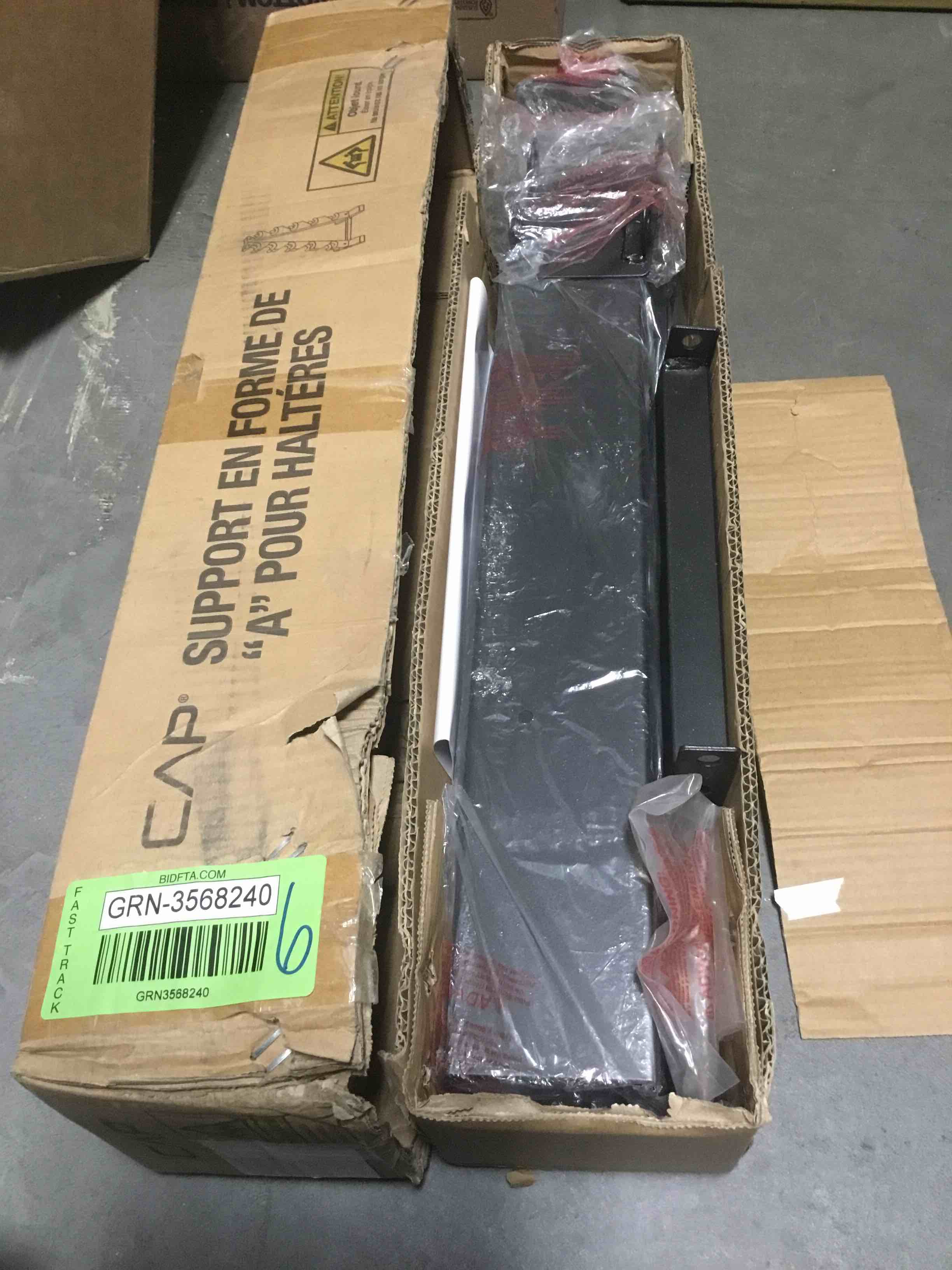 https://s3.amazonaws.com/lotting-images-prod/bidfta/GRN3568240_1670517917273.jpeg