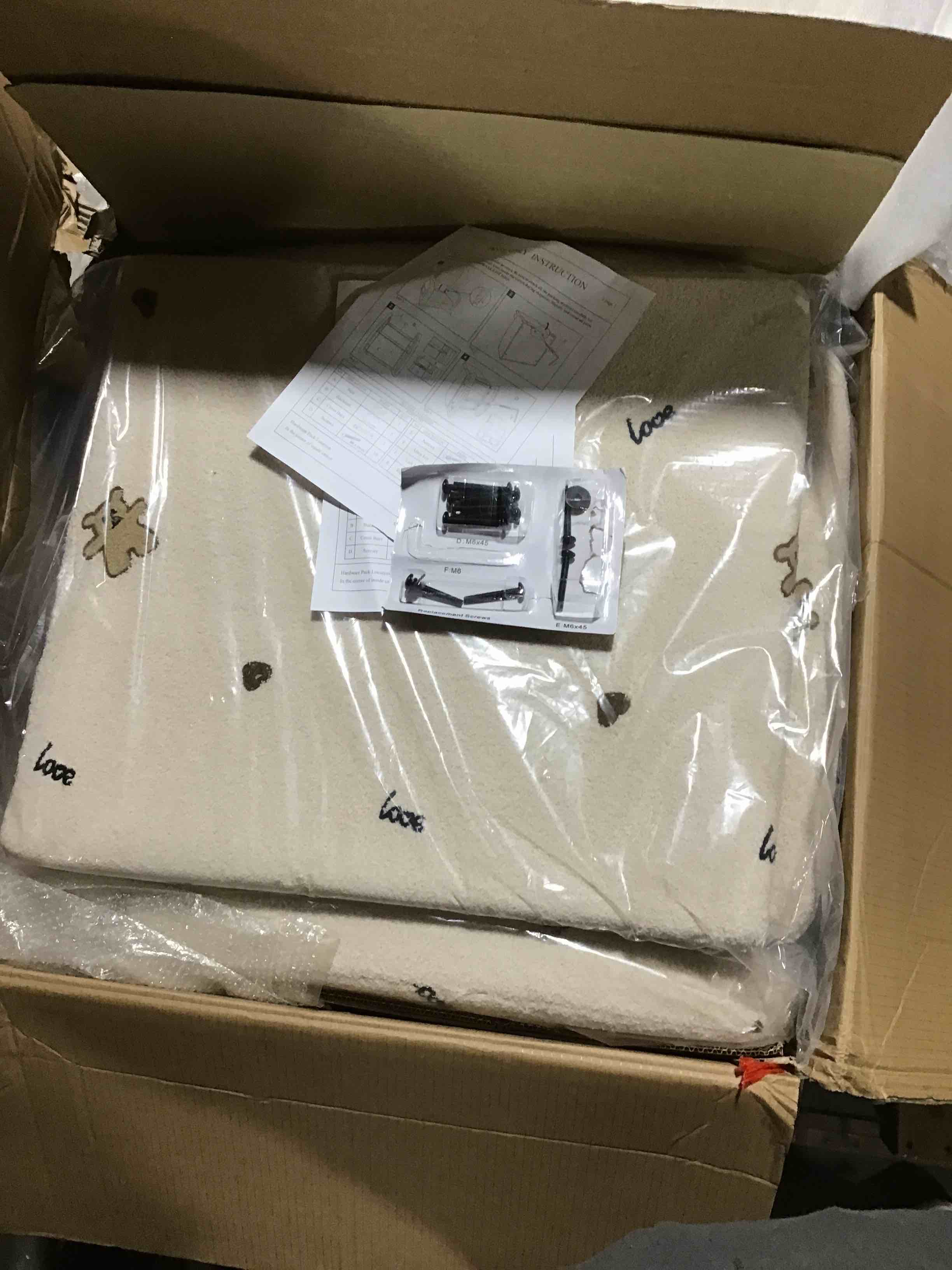 https://s3.amazonaws.com/lotting-images-prod/bidfta/GRN3691951_1665674805883.jpeg