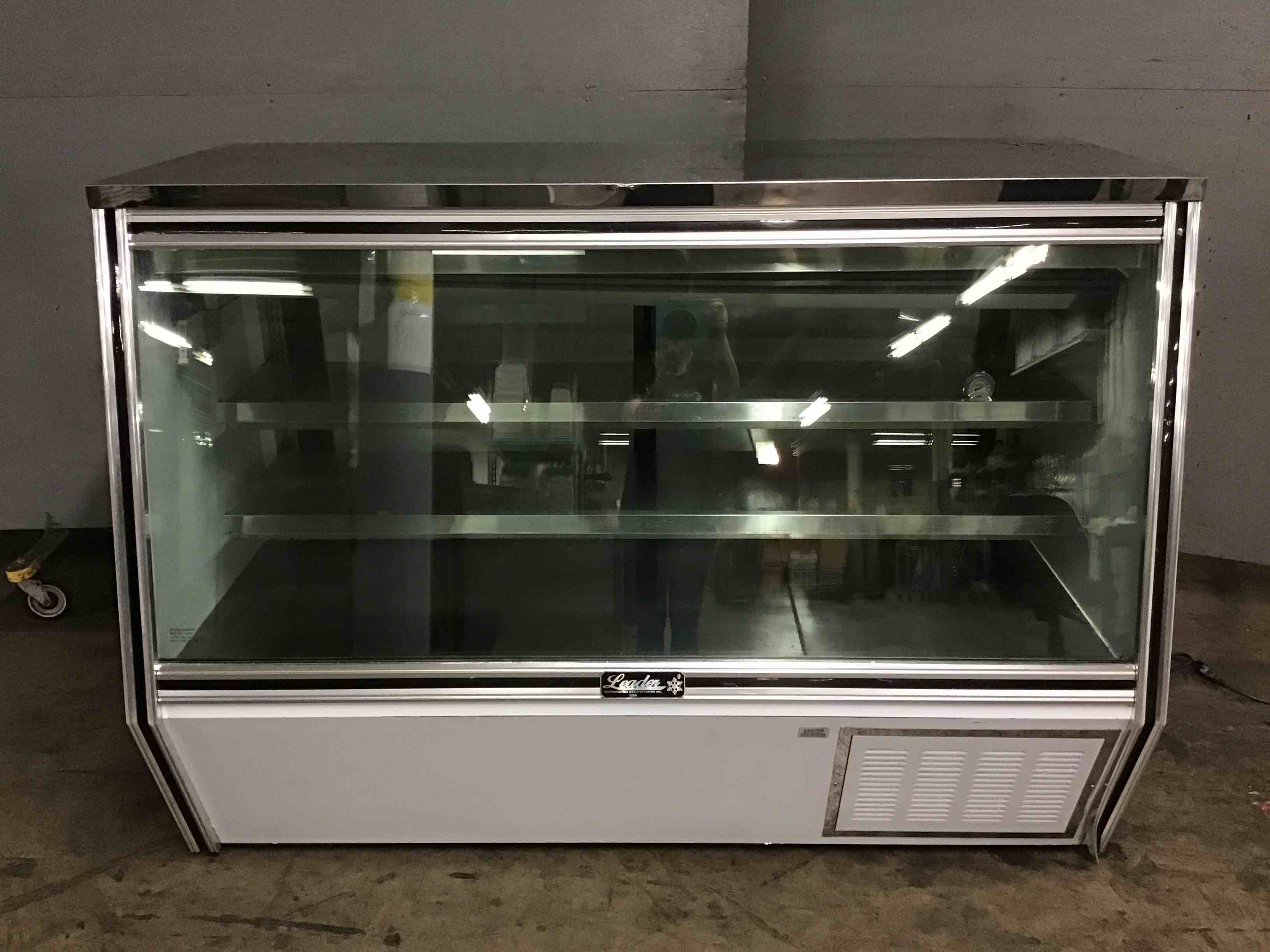 Leader 48 Inch Curved Glass Refrigerated Deli Case 