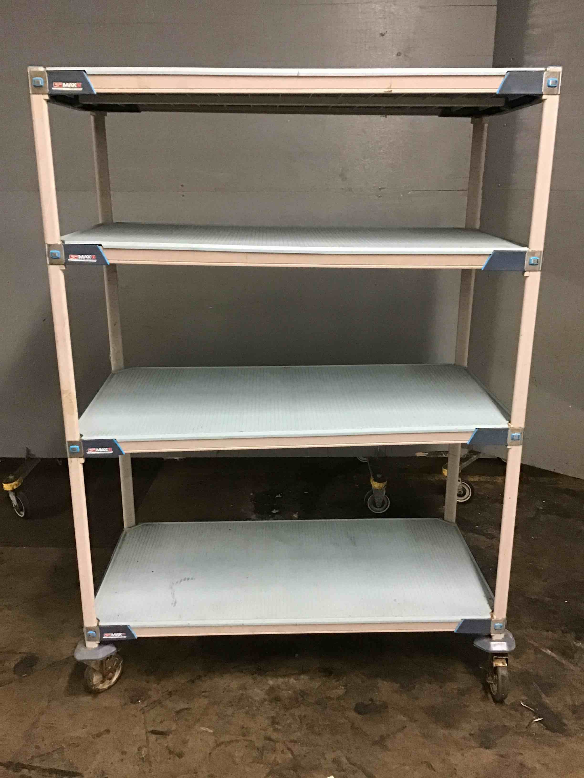 Metro 4 Tier Plastic Rack On Casters 