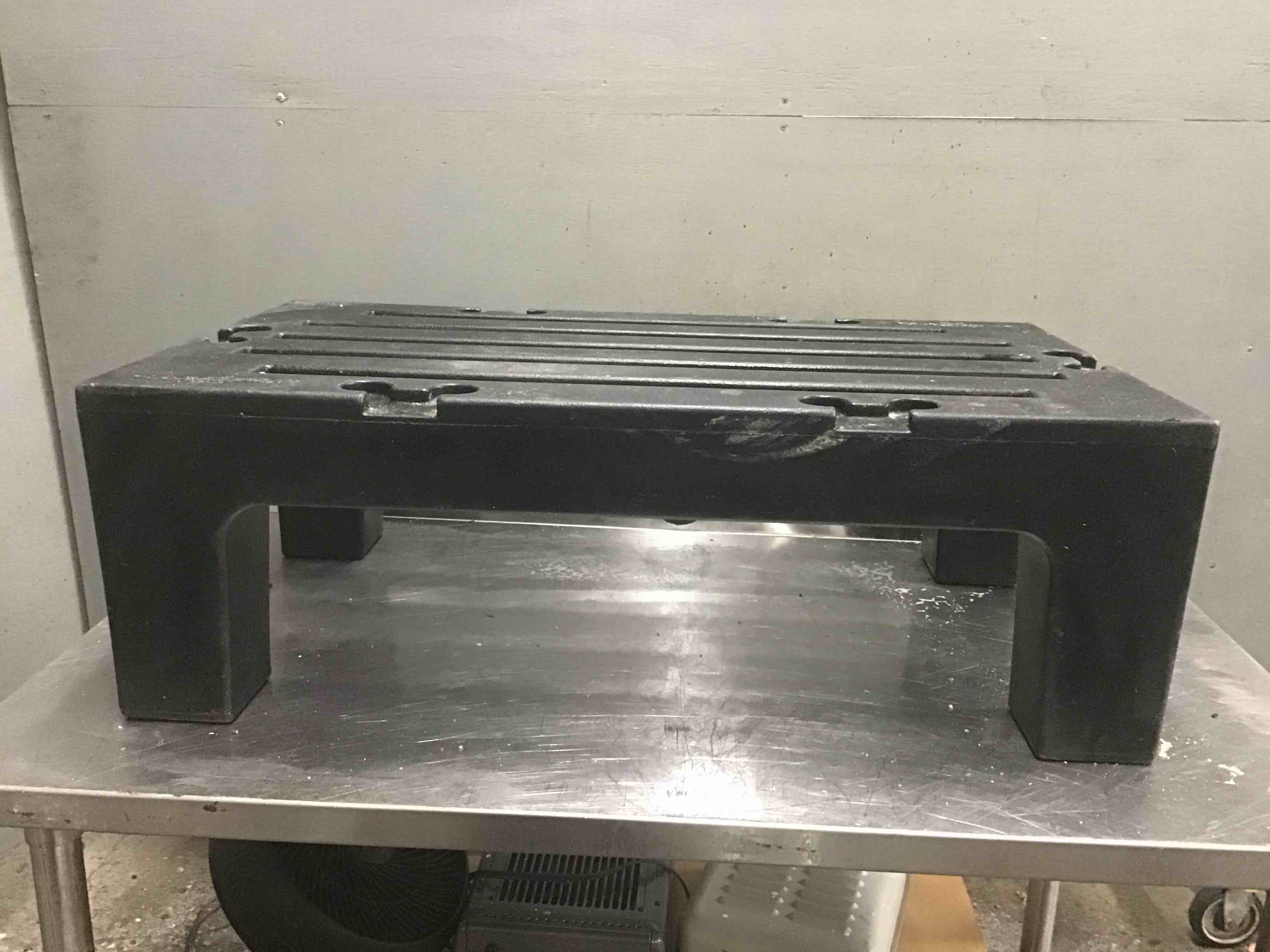 Cambro Solid Plastic Dunnage Rack 