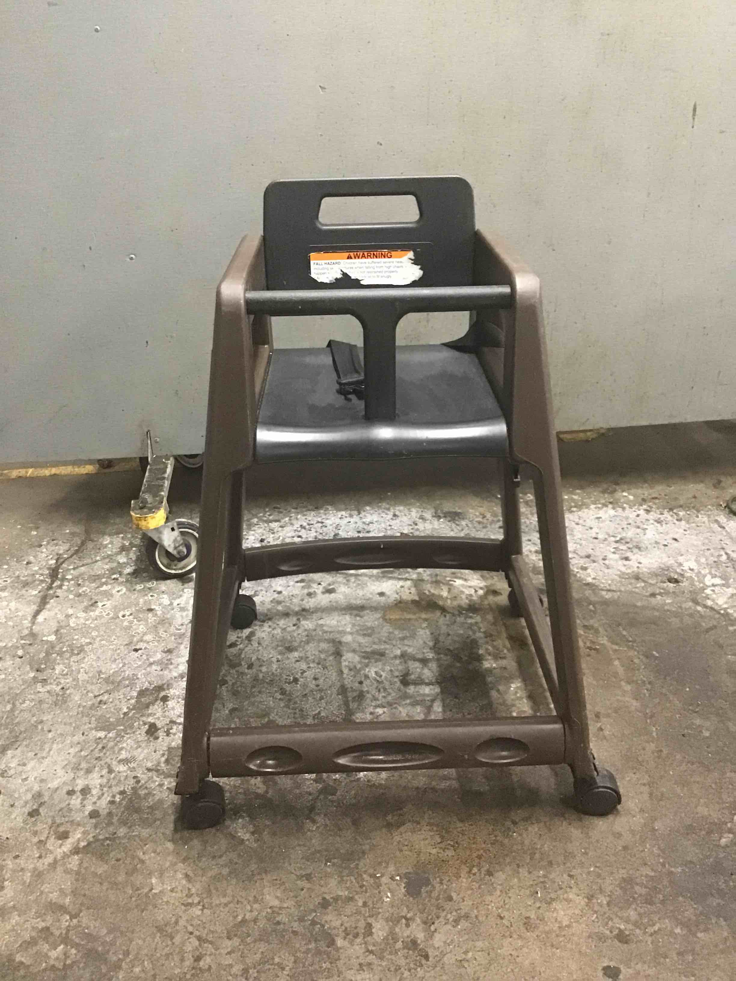 Koala Kare Solid Plastic High Chair With Good Straps On Casters 