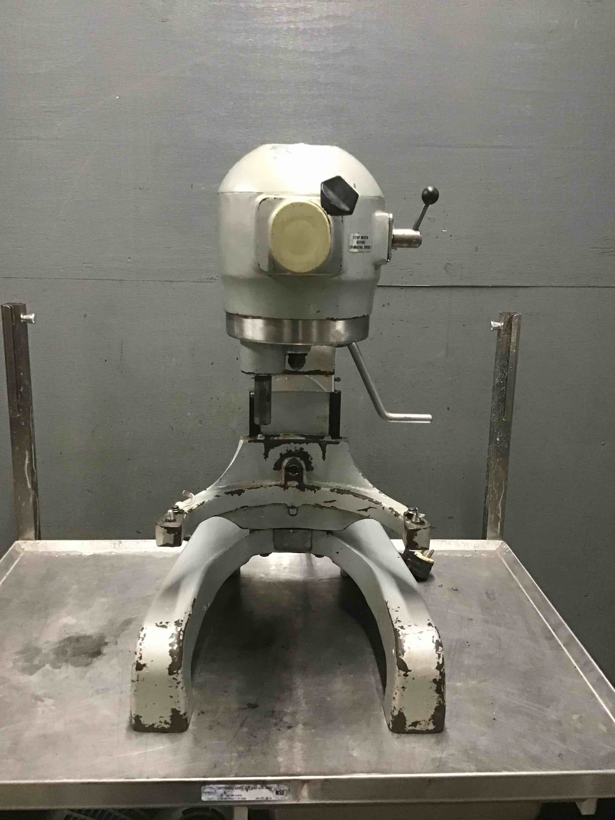 Hobart  Countertop 12 Quart Dough Mixer