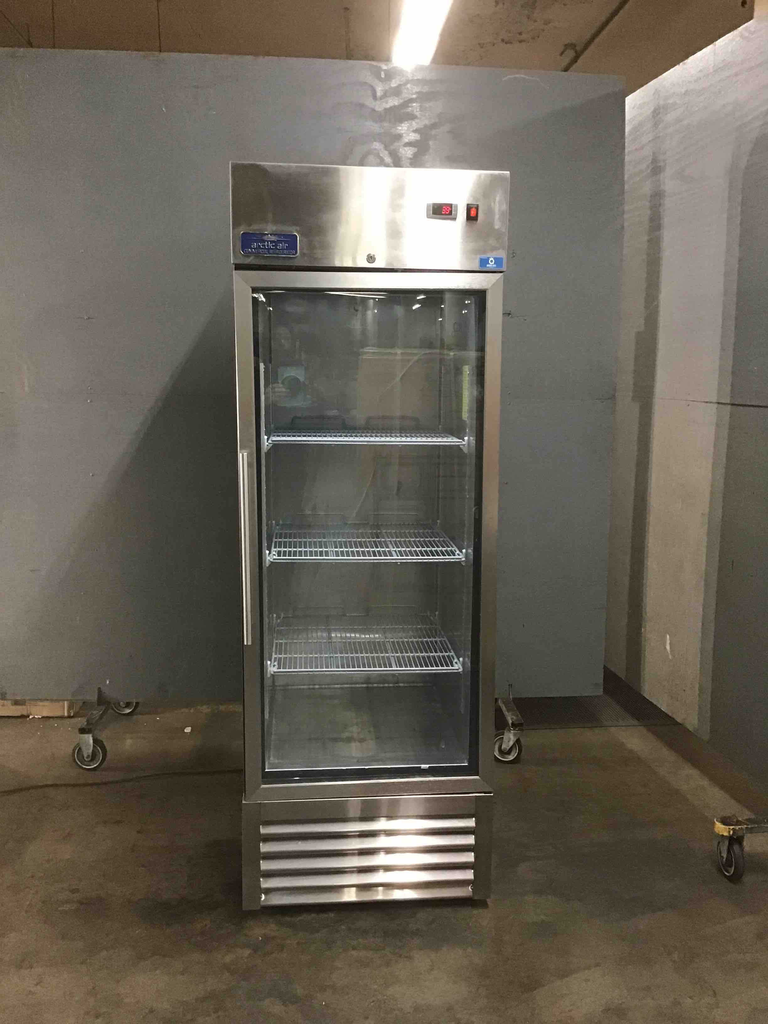 Arctic Air 27 Inch Single Door Merchandising Refrigerator