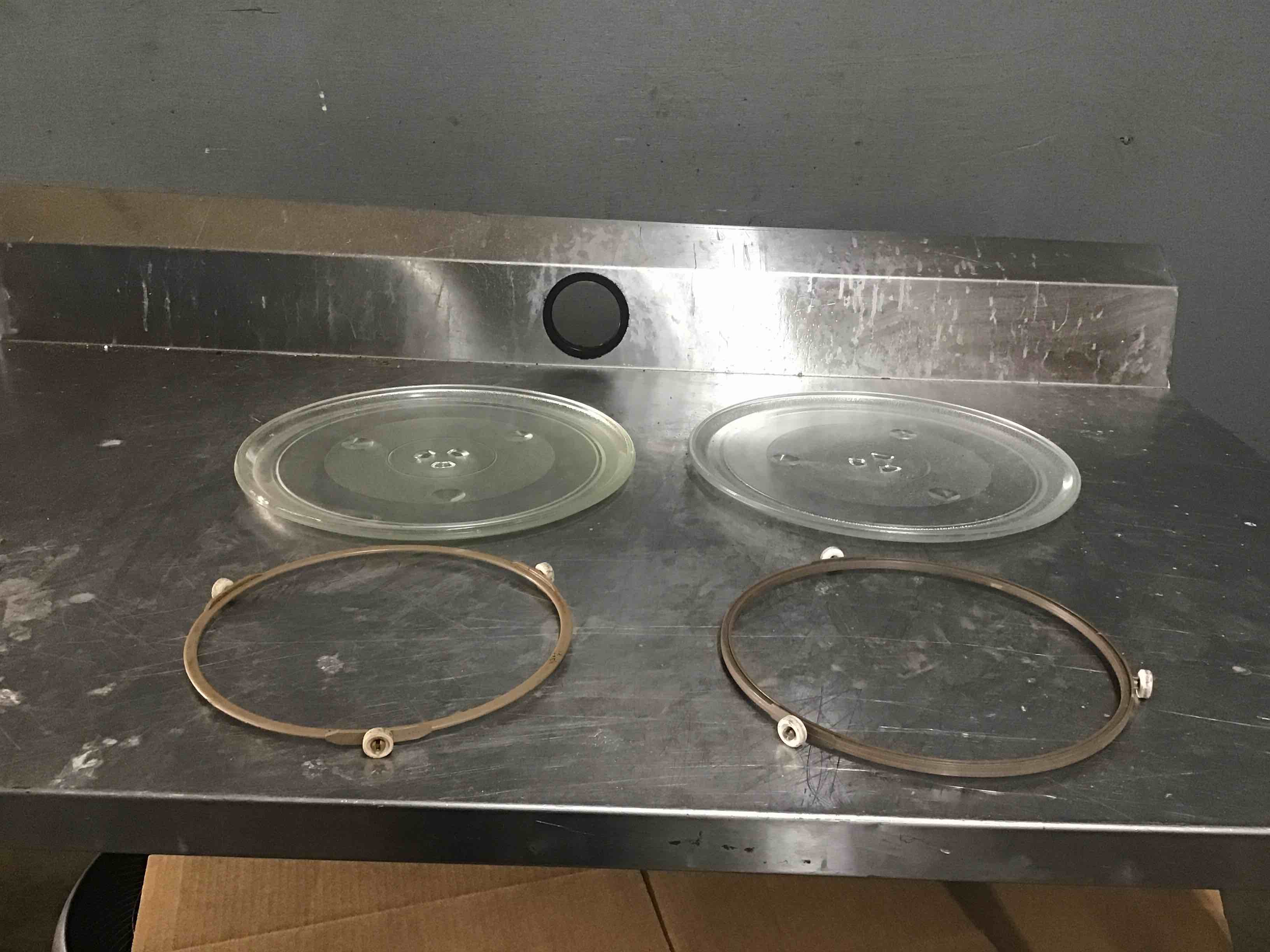 Glass Microwave Oven Plates With Holder