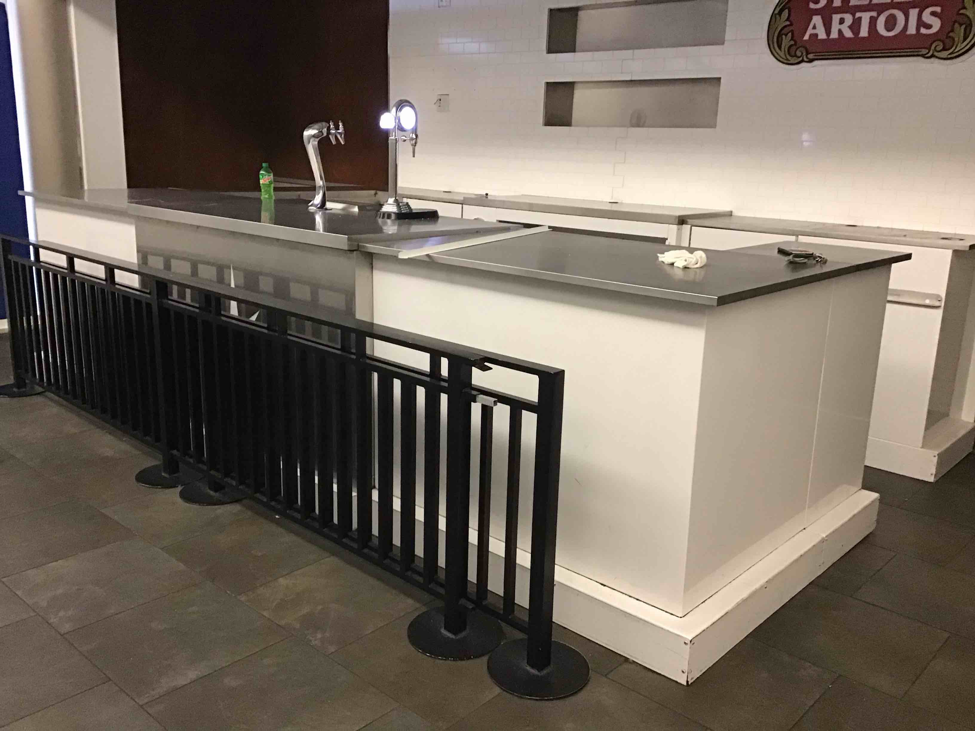 COMPLETE MODULAR BAR WITH STAINLESS STEEL TOP