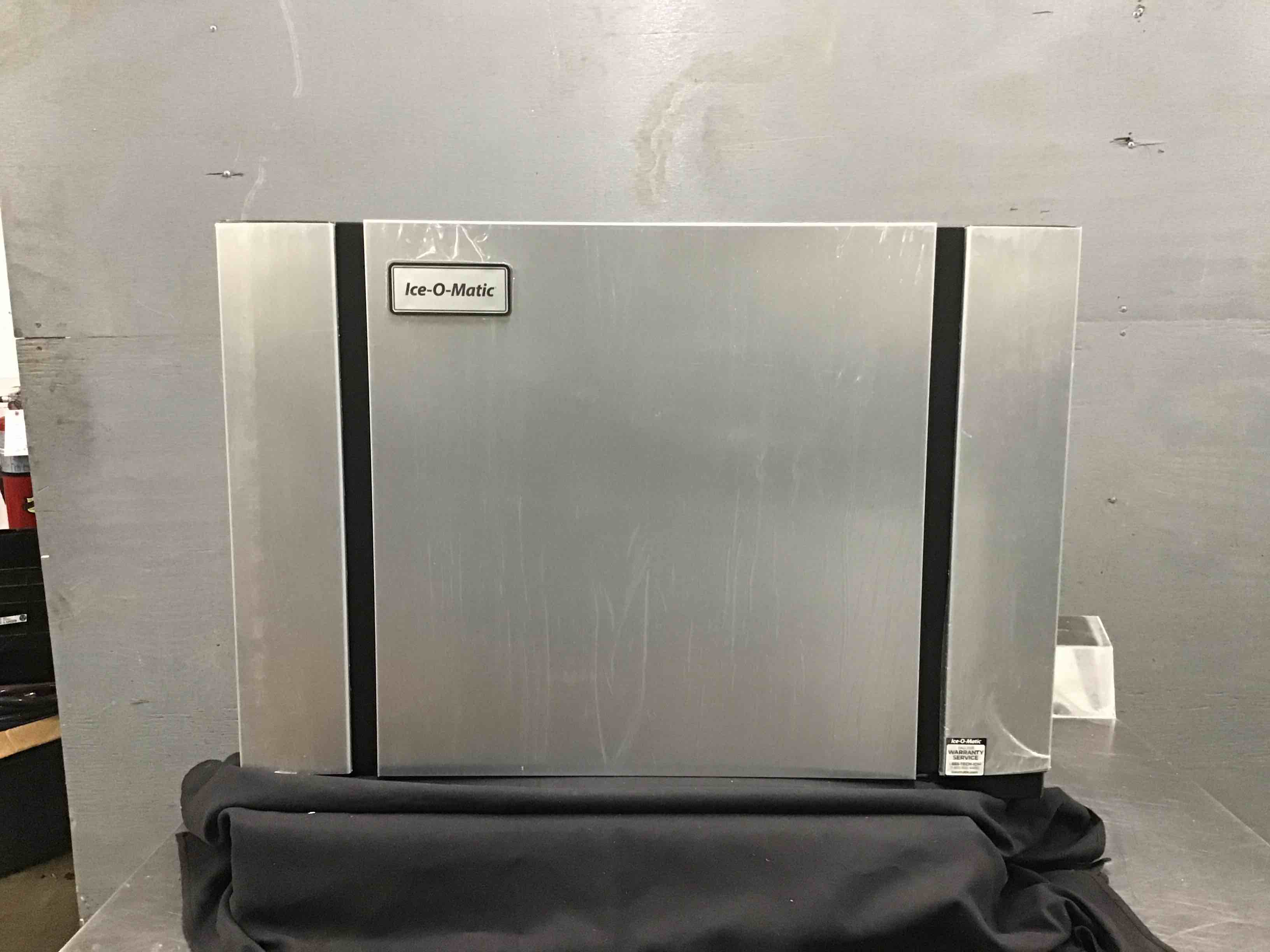 Ice O Matic Stainless Steel 30 Inch  Air-Cooled Half Cube 435 Lb Ice Machine Head