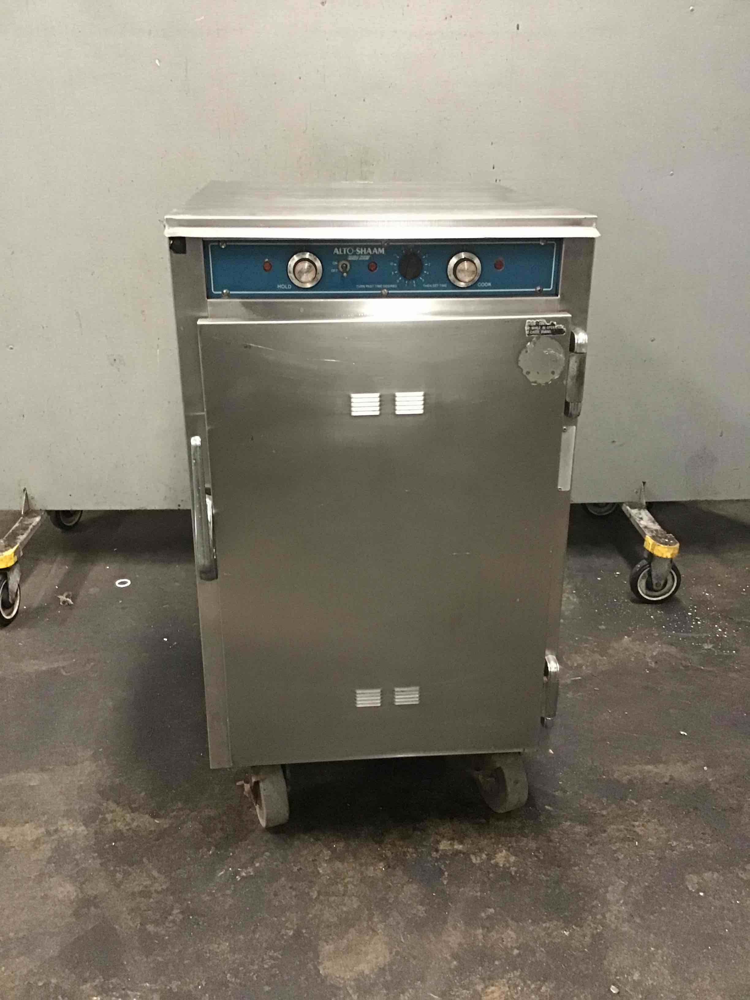 Alto-Shaam Halo Heat Stainless Steel 22.25 Inch Half Height Portable Cook And Hold Oven 