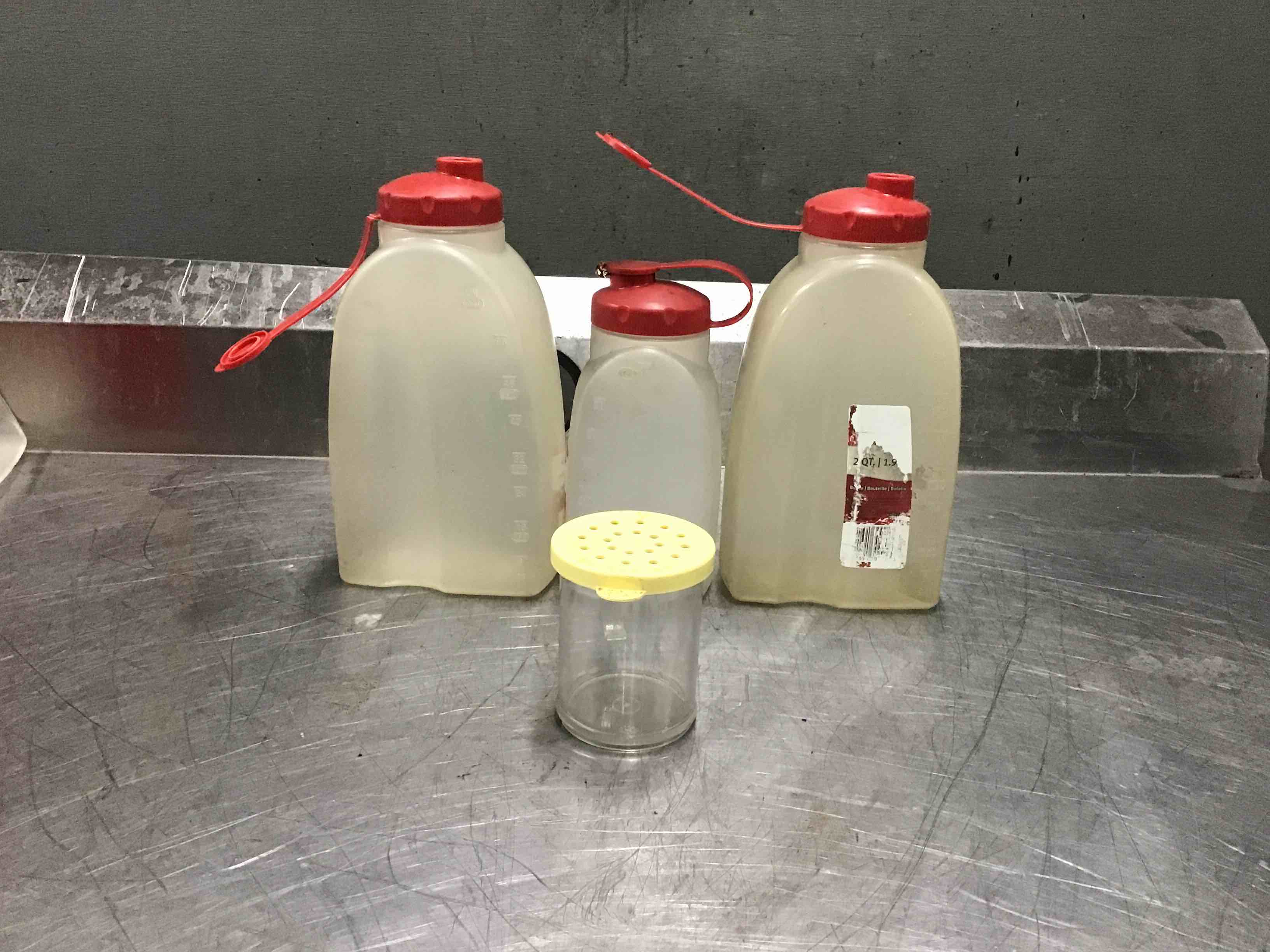 64 And 32 Oz. Solid Plastic Containers 