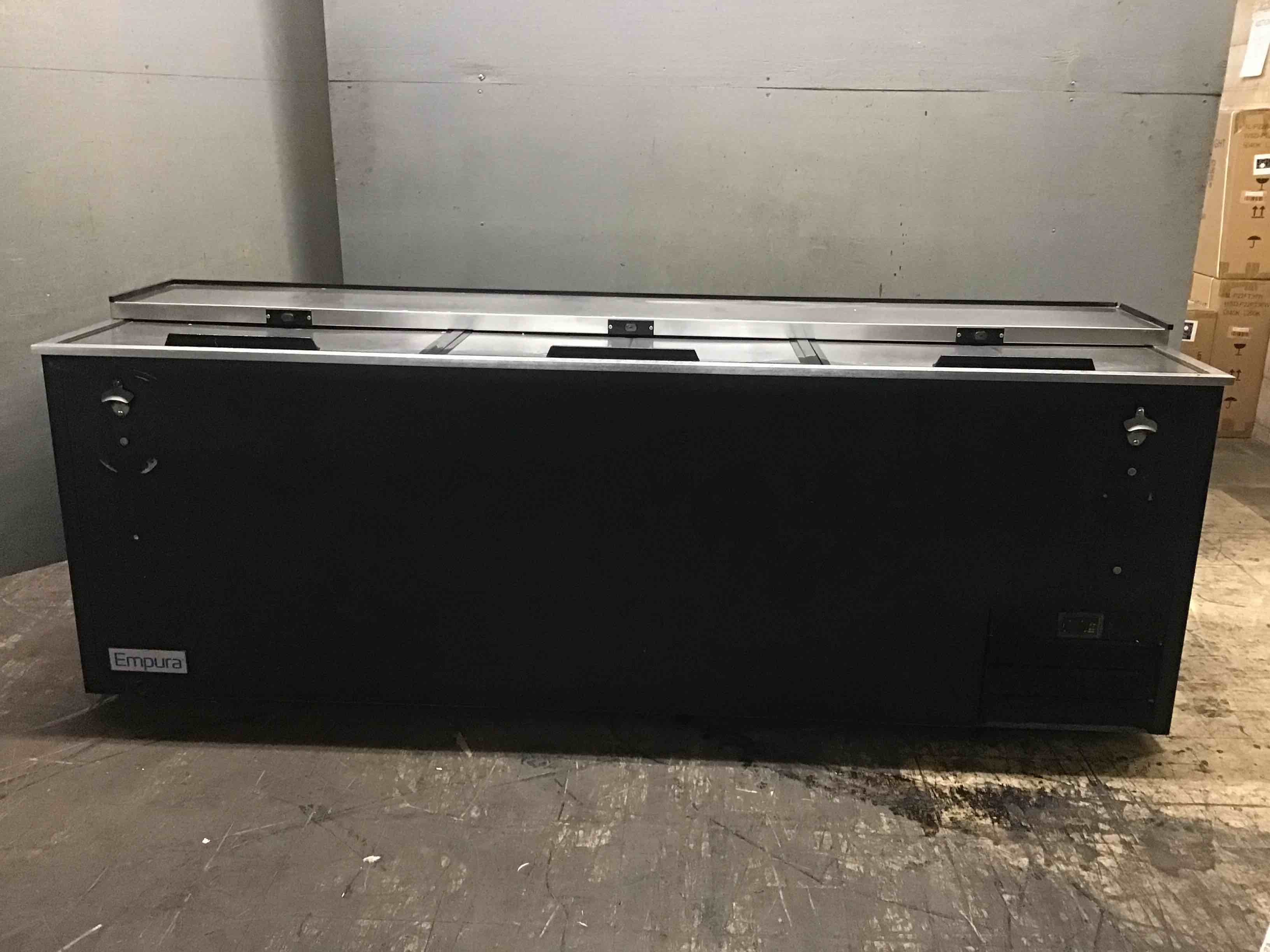 Empura 95 Inch 3 Top Sliding Door Bottle Cooler On Casters