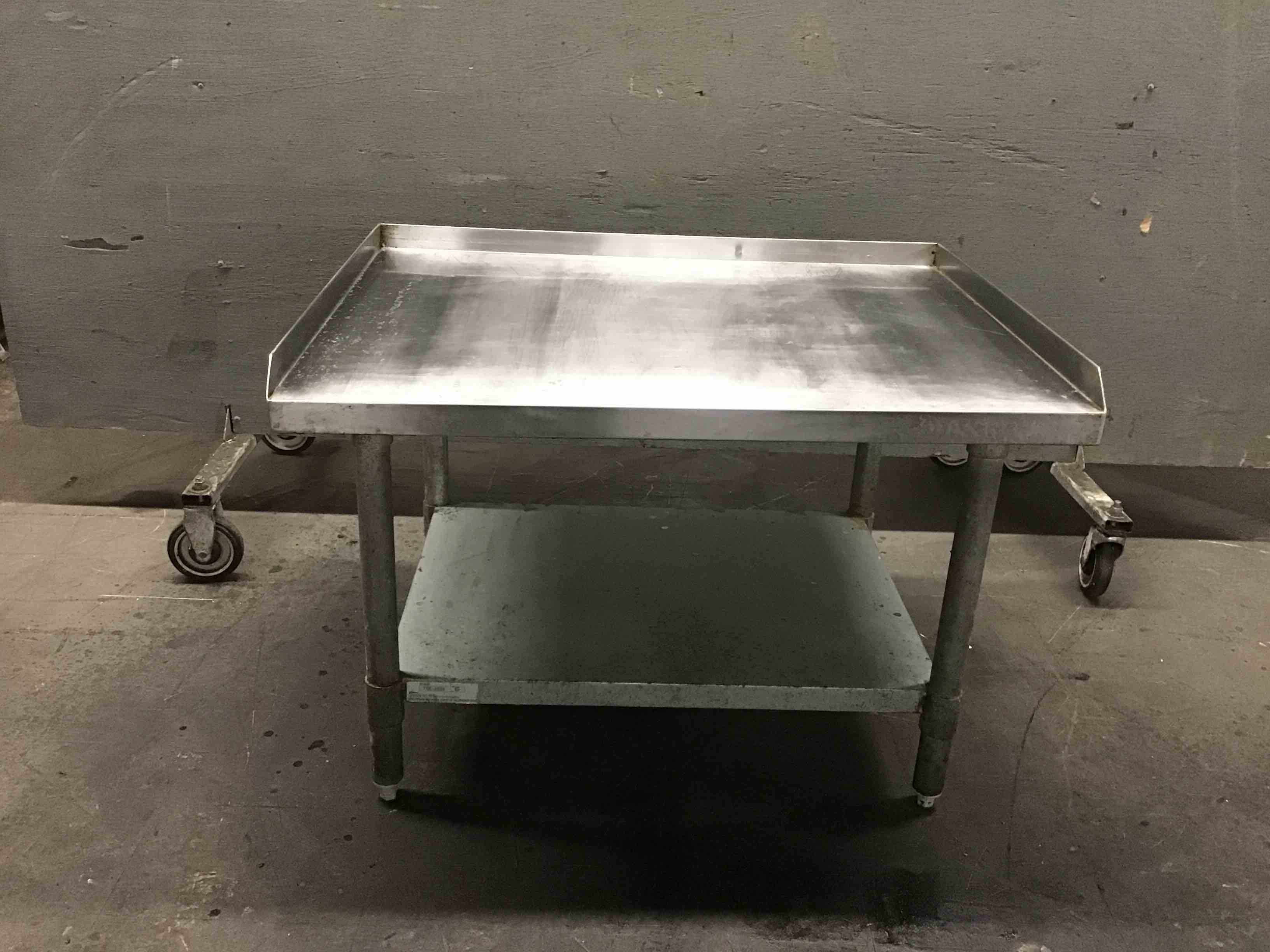 Green World 36 Inch Stainless Steel Top Equipment Stand With Under Shelf