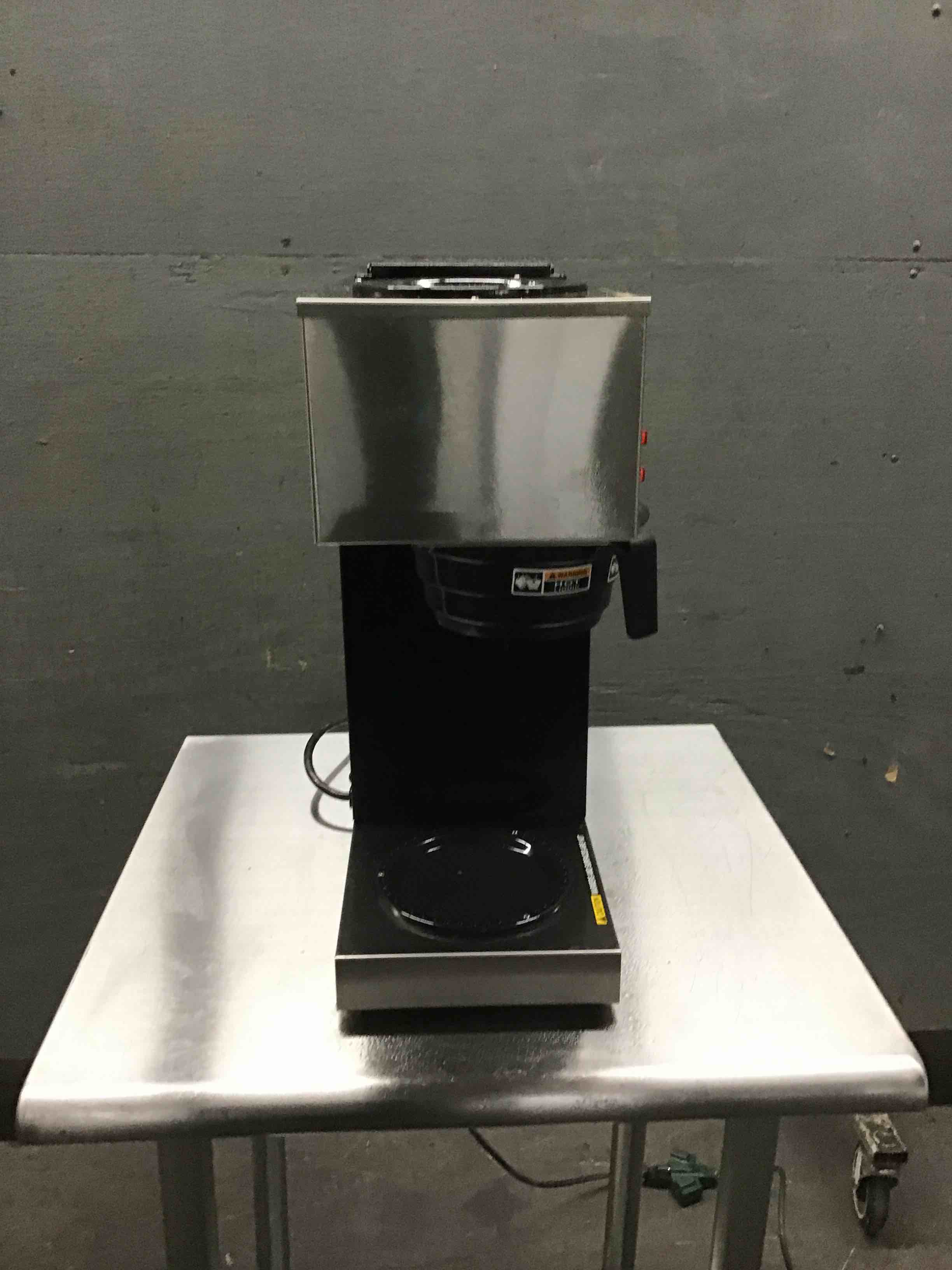 2018 Bunn 12 Cup Pourover Coffee Brewer With 2 Warmers