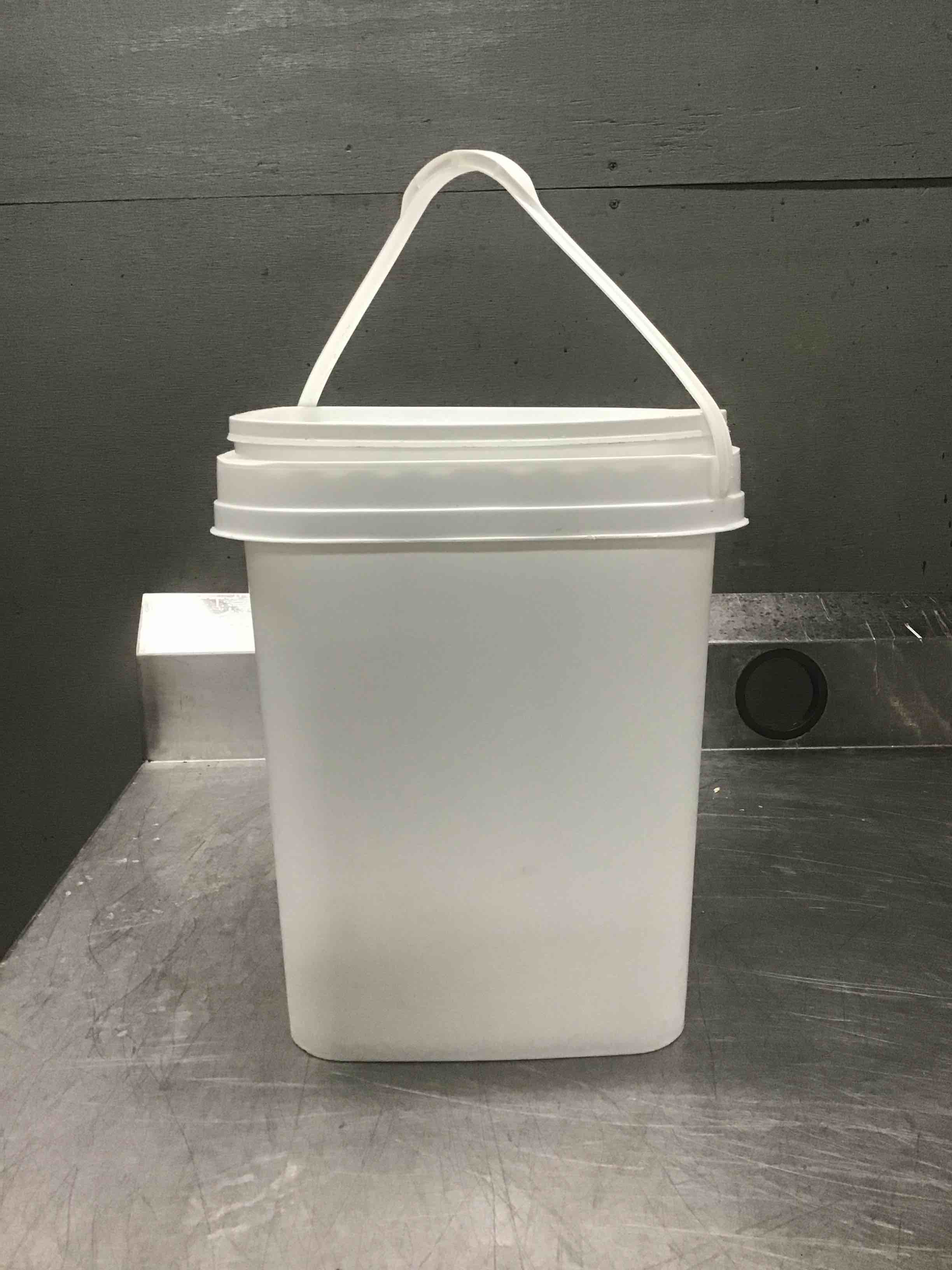 Moldtek Packaging Solid Plastic 15 Liter Food Grade Containers