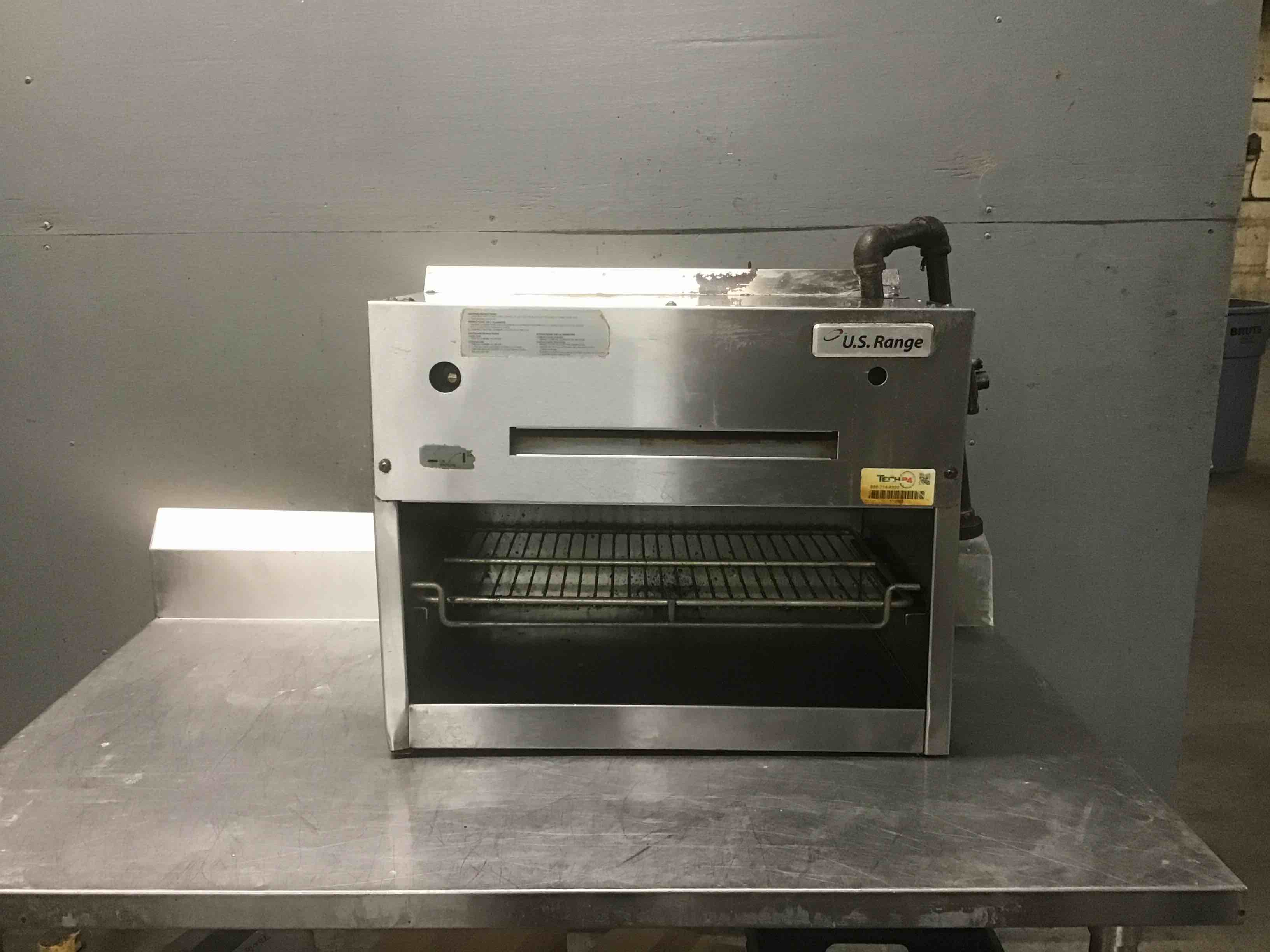 U.S Range Stainless Steel 24 Inch Regal Series Cheese Melter - 20,000 BTU