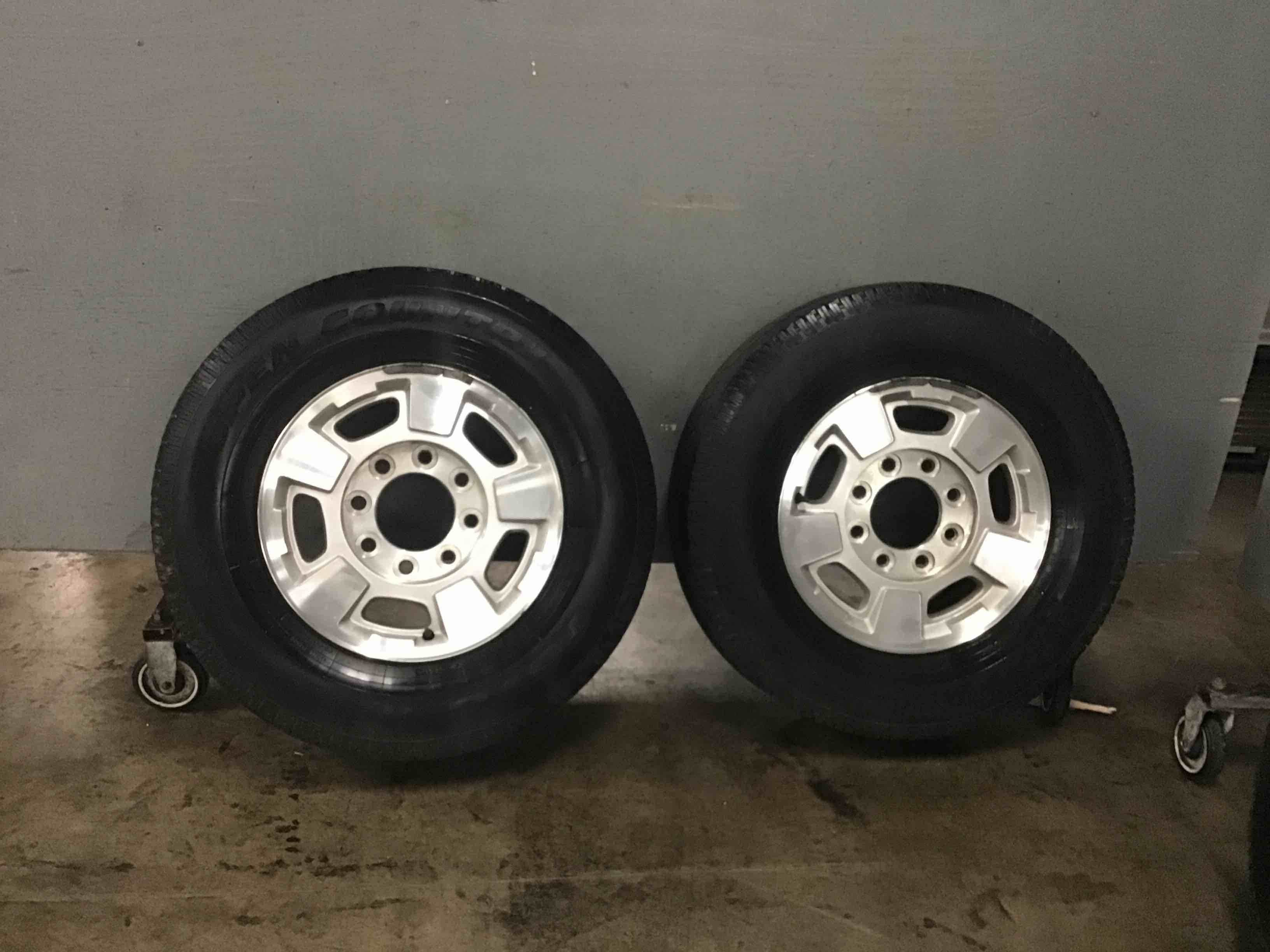 18 Inch Alloy  Chevy Wheels With Open CountryTires ( LT245/75R17 121/118S 10 P.R) And Toyo H/T Tires ( LT245/75R17 121/118S 10 P.R)