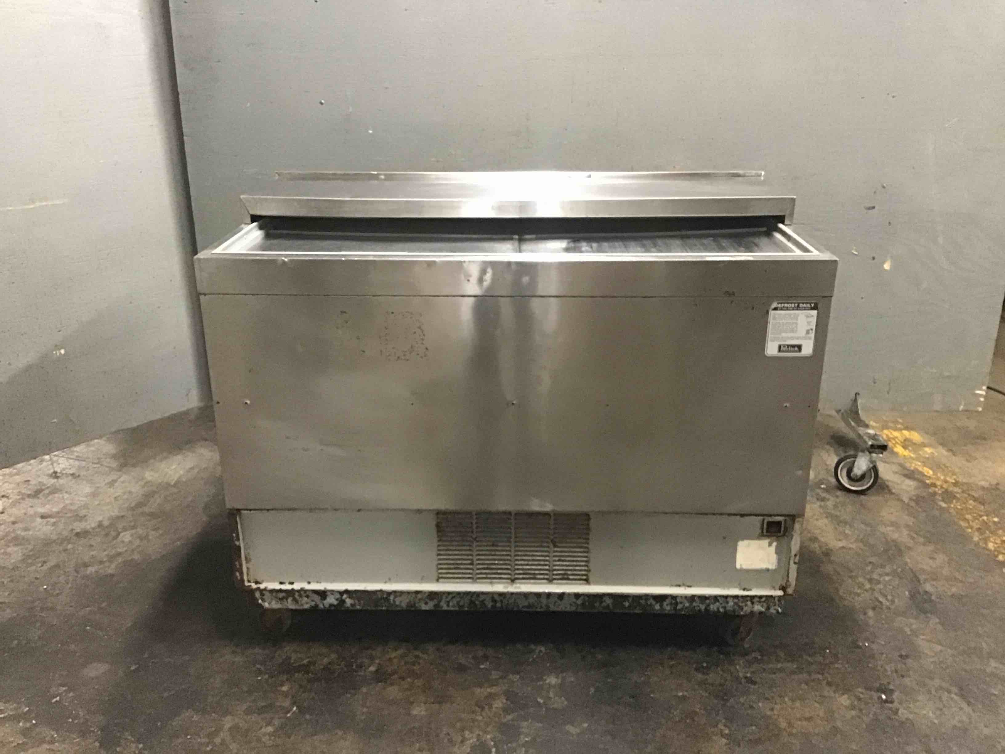 Perlick Stainless Steel 48 Inch Glass Froster On Casters 