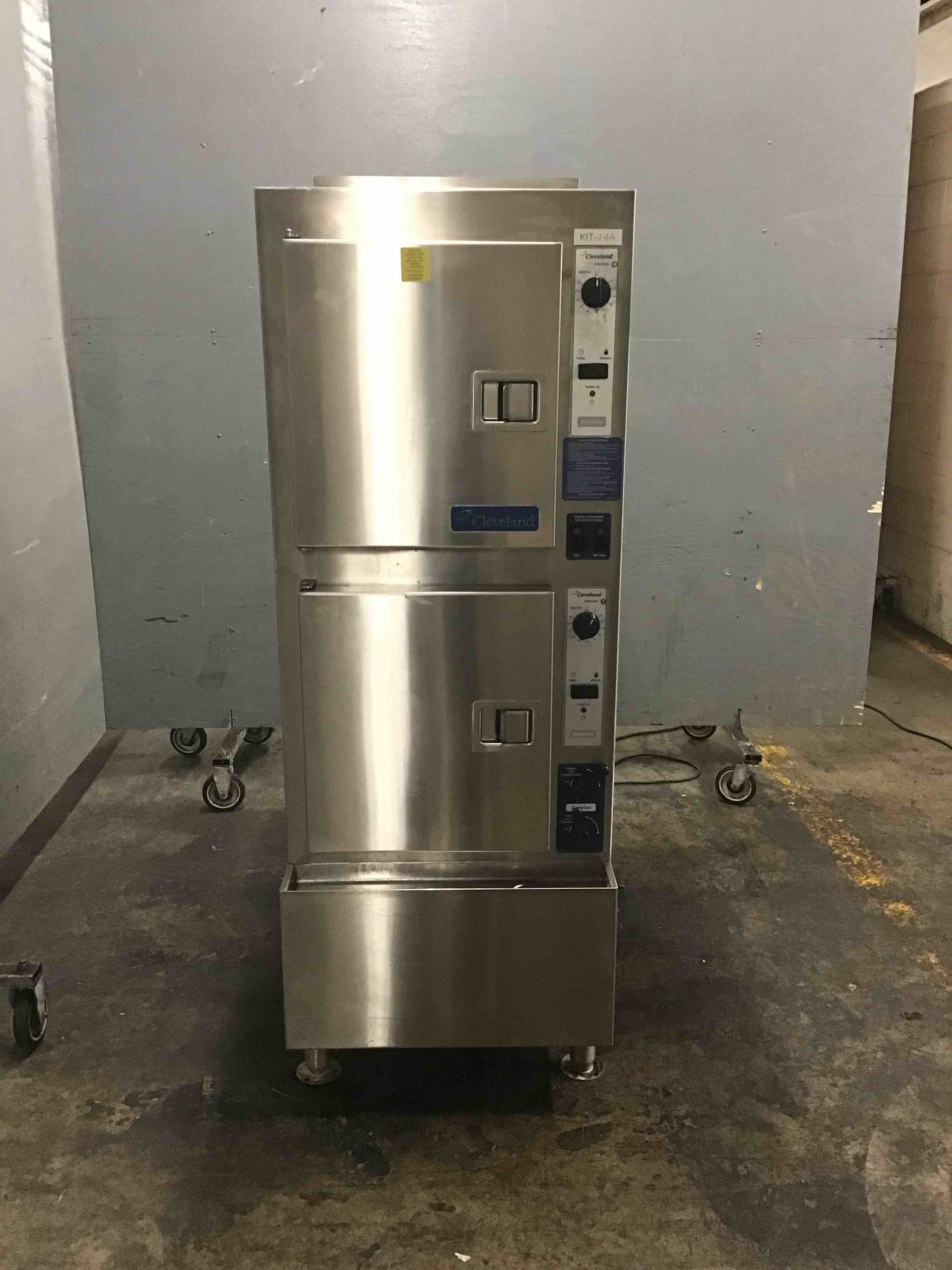 Cleveland Stainless Steel 24 Inch 2 Door Gas Convection Steamer  Cabinet On Casters 