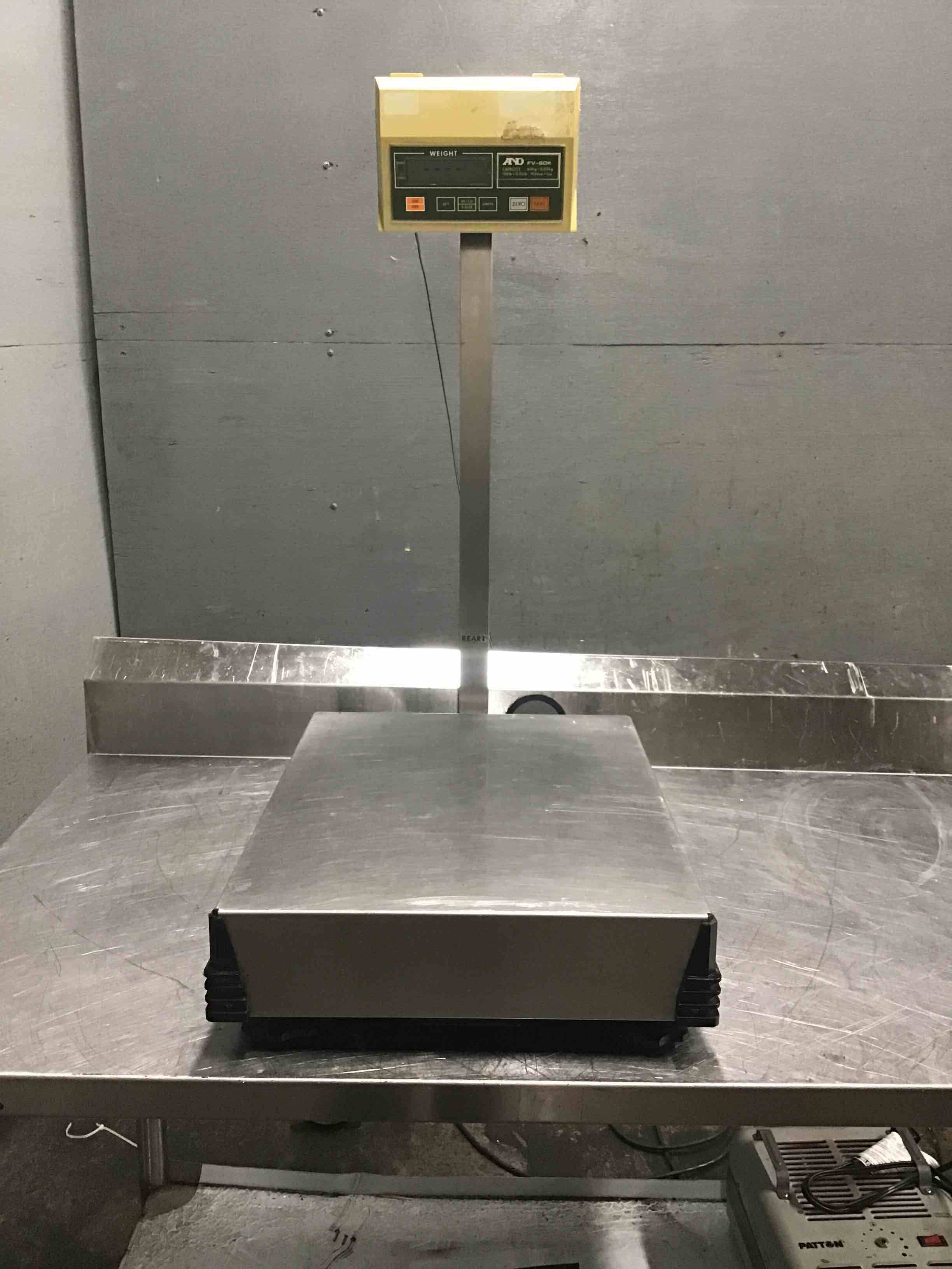 A & D FV-60K Bench Scale, 150 Lbs x 0.01 Lb
