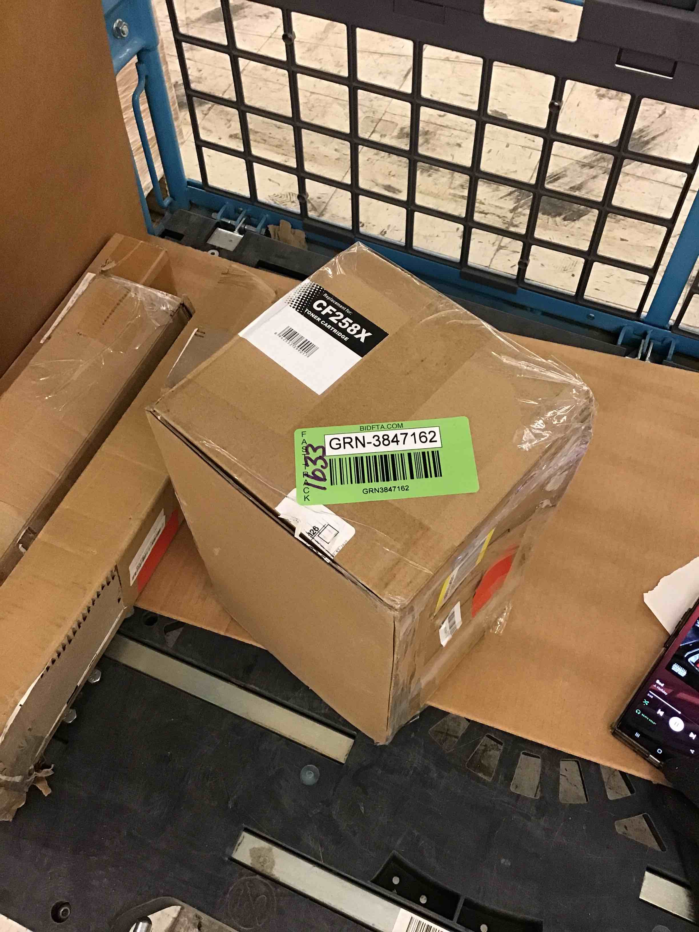https://s3.amazonaws.com/lotting-images-prod/bidfta/GRN3847162_1681852858889.jpeg