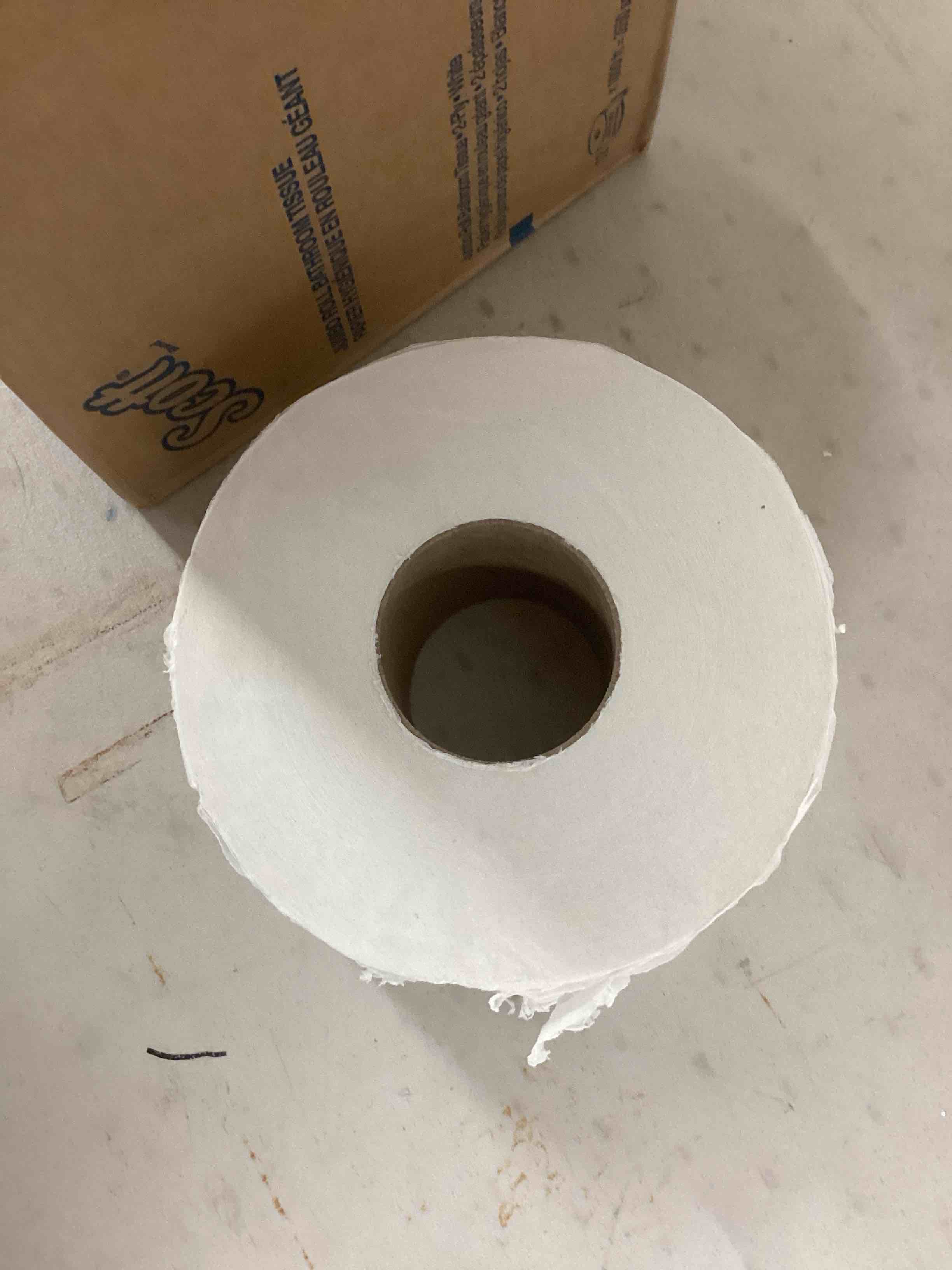 https://s3.amazonaws.com/lotting-images-prod/bidfta/GRN3861836_1674080168200.jpeg