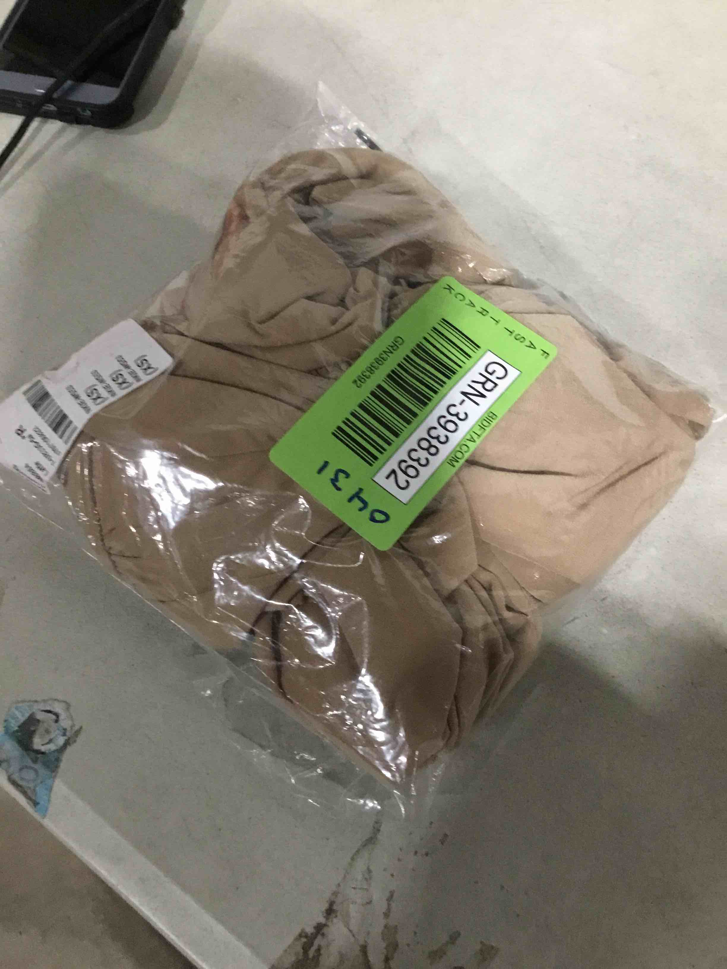 https://s3.amazonaws.com/lotting-images-prod/bidfta/GRN3938392_1674157557281.jpeg