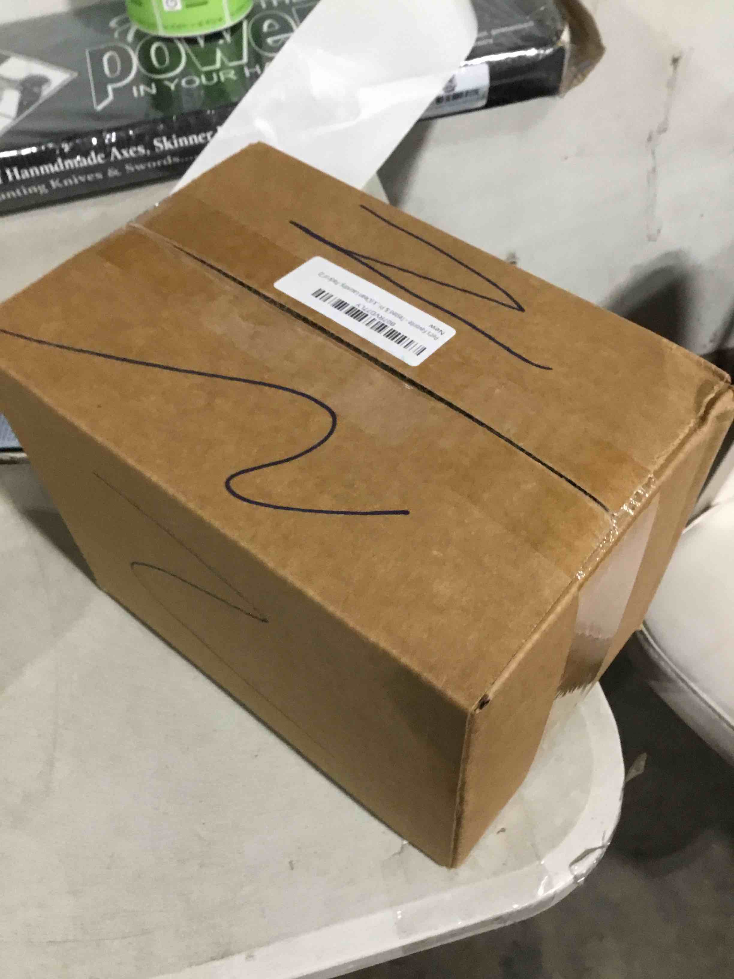 https://s3.amazonaws.com/lotting-images-prod/bidfta/GRN3938396_1674151799363.jpeg
