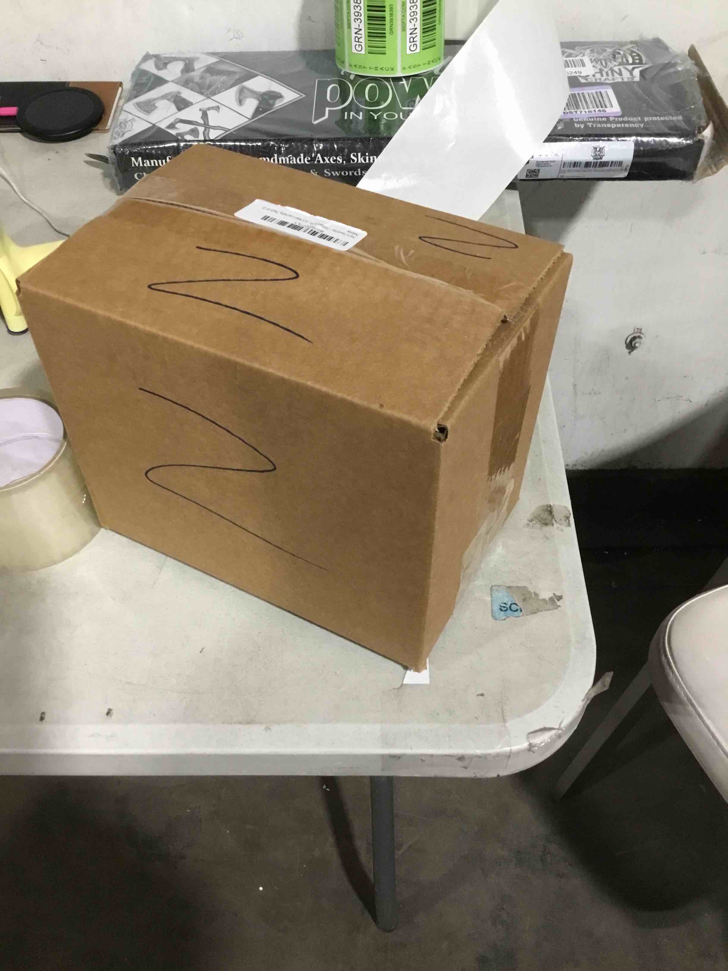 https://s3.amazonaws.com/lotting-images-prod/bidfta/GRN3938397_1674151656766.jpeg