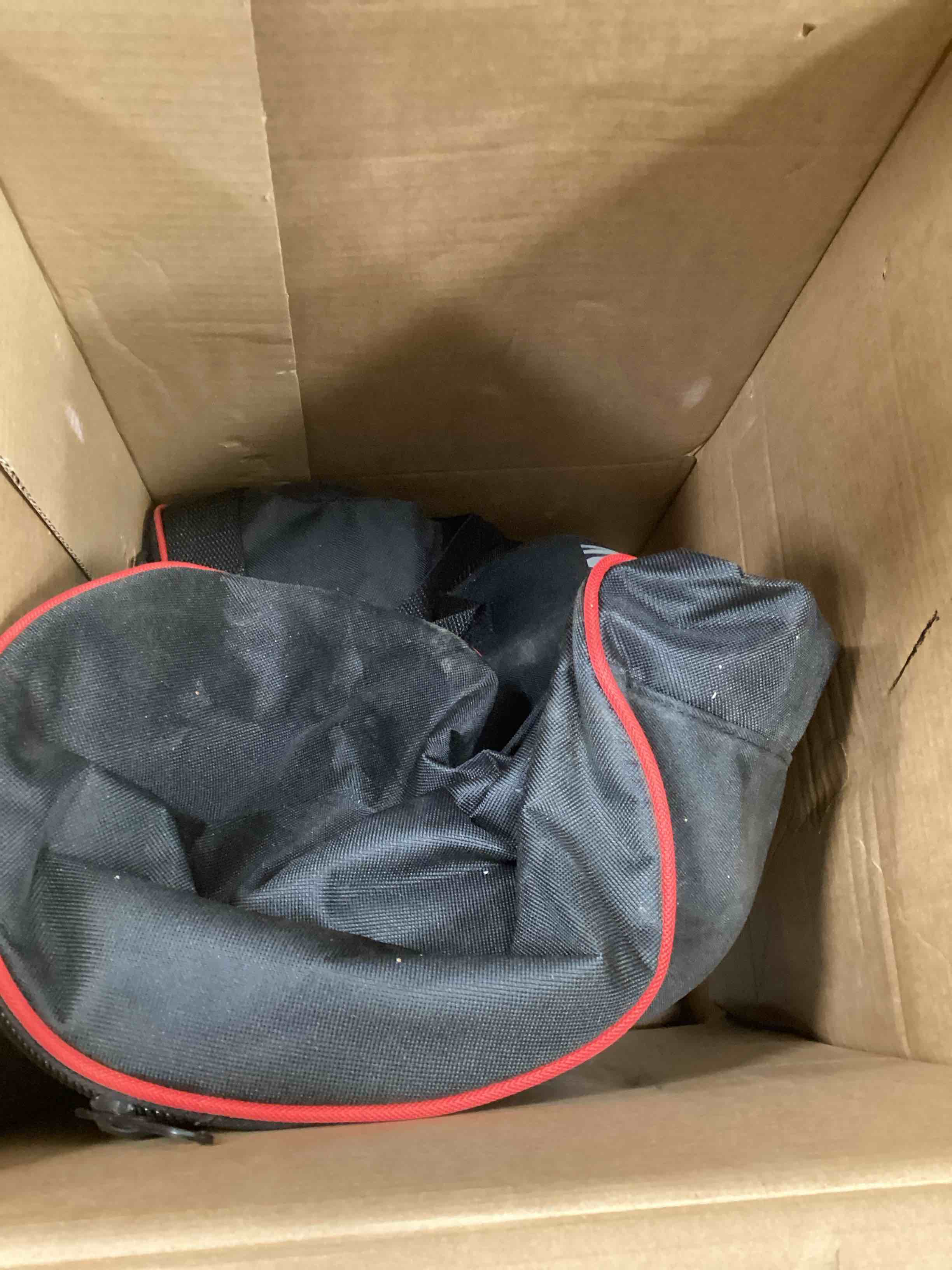 https://s3.amazonaws.com/lotting-images-prod/bidfta/GRN3960166_1713806463159.jpeg