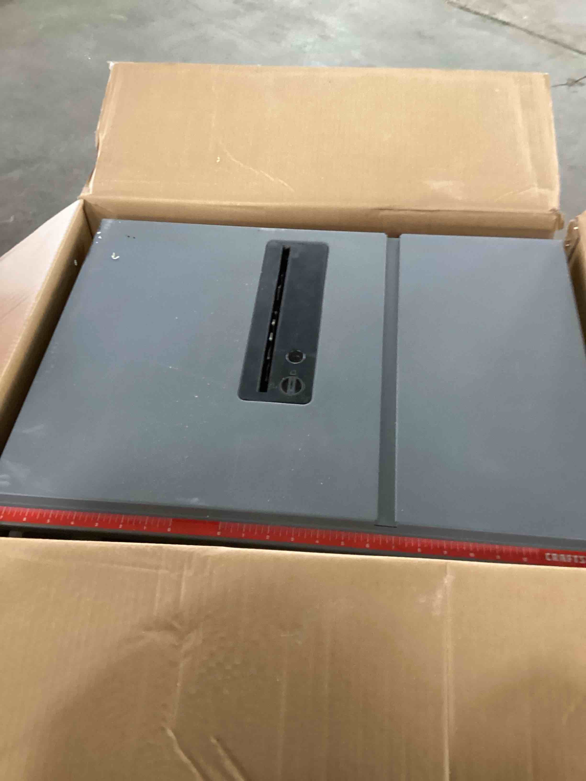 https://s3.amazonaws.com/lotting-images-prod/bidfta/GRN3960191_1713882351977.jpeg