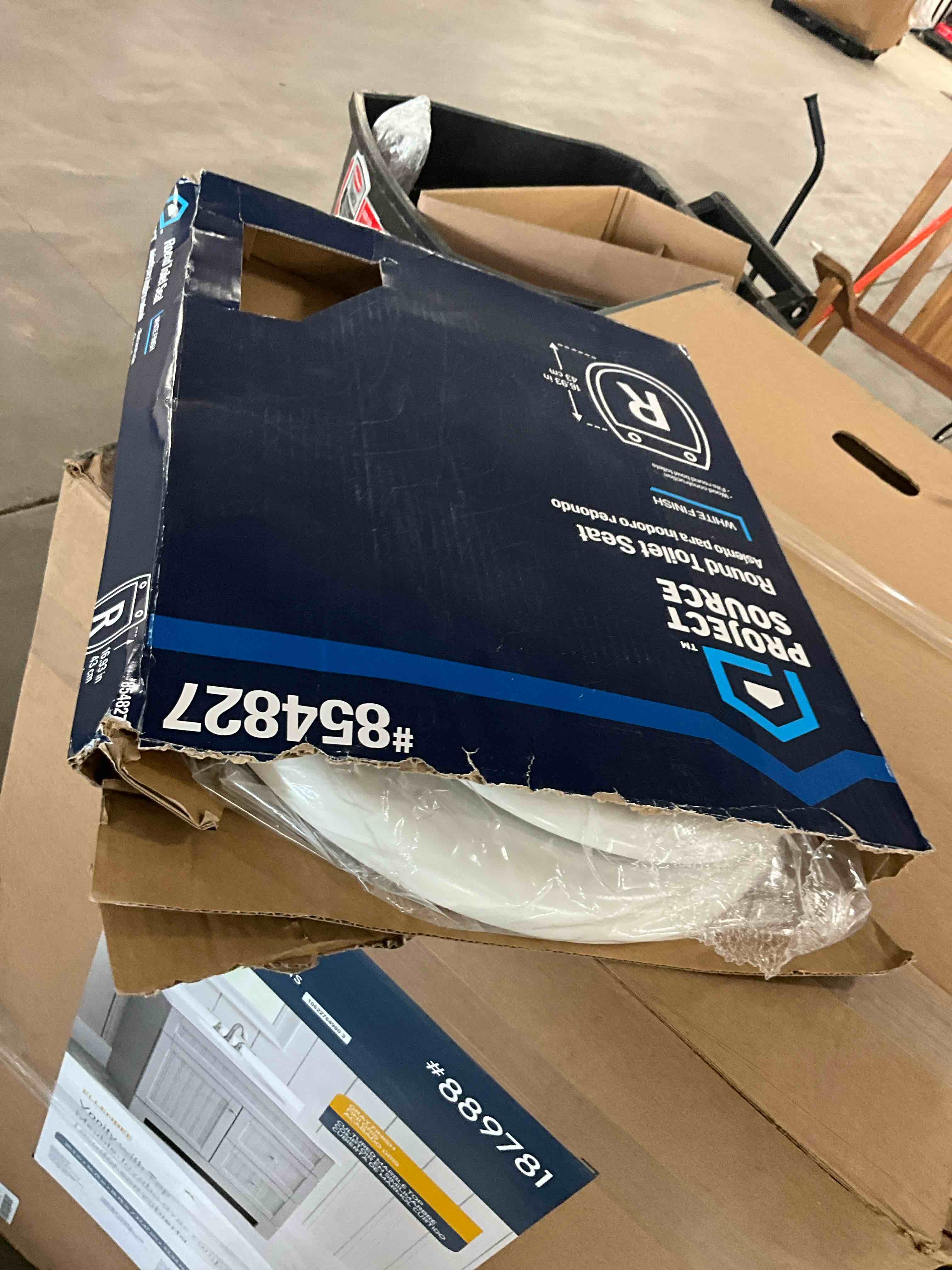 https://s3.amazonaws.com/lotting-images-prod/bidfta/GRN3960265_1714317915640.jpeg