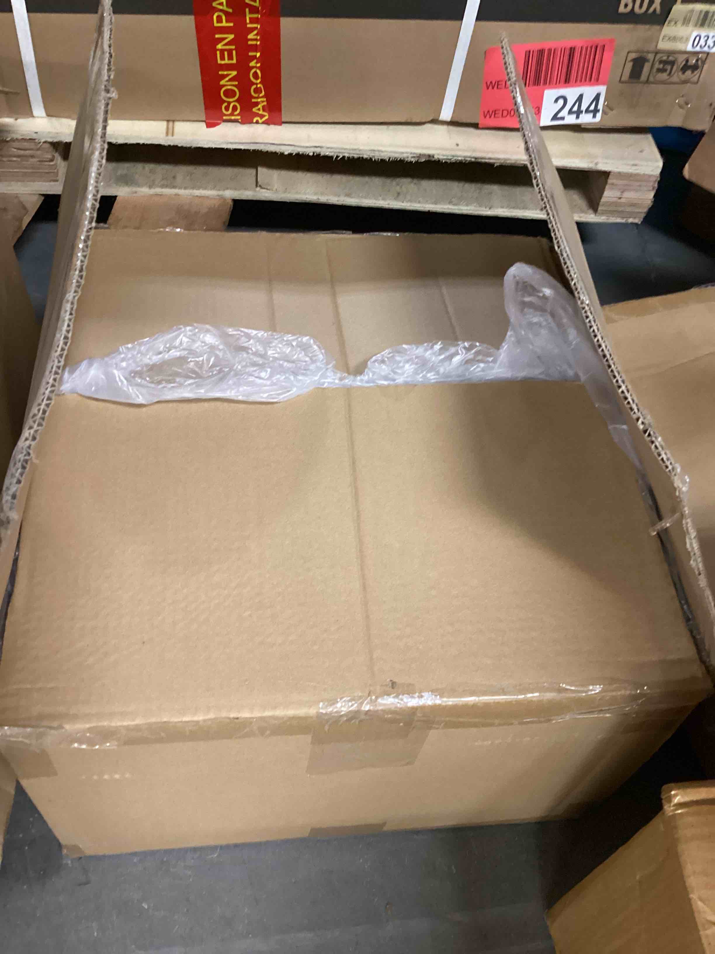 https://s3.amazonaws.com/lotting-images-prod/bidfta/GRN3960871_1690580408308.jpeg