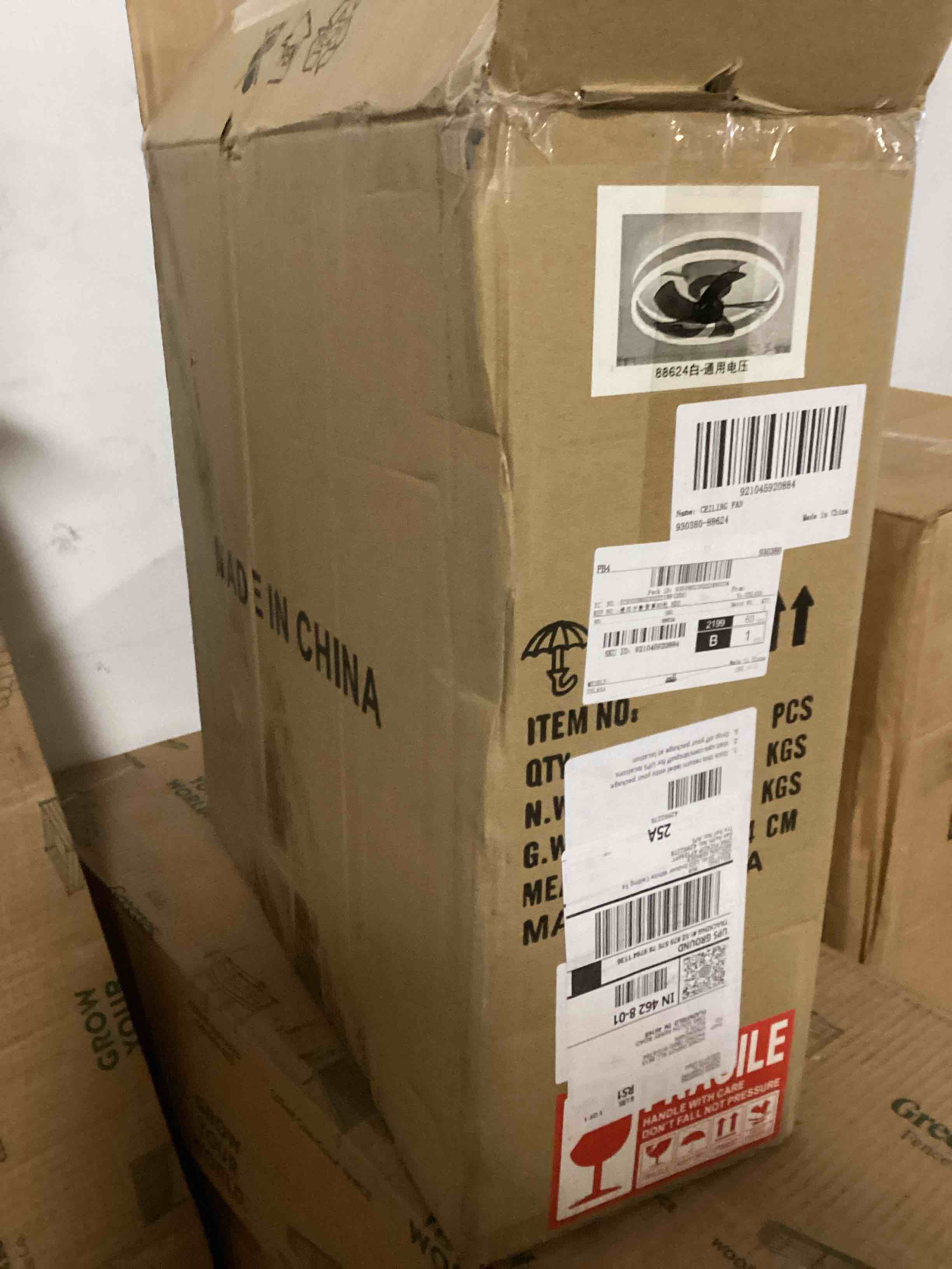 https://s3.amazonaws.com/lotting-images-prod/bidfta/GRN3961073_1690923817767.jpeg
