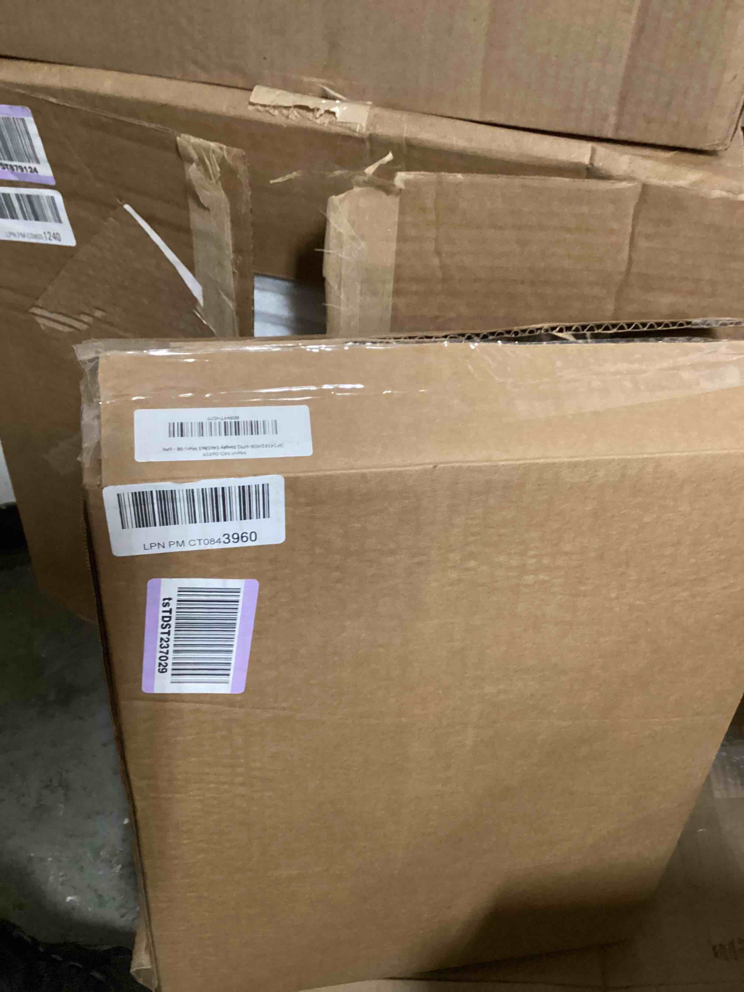 https://s3.amazonaws.com/lotting-images-prod/bidfta/GRN3961913_1696426174100.jpeg