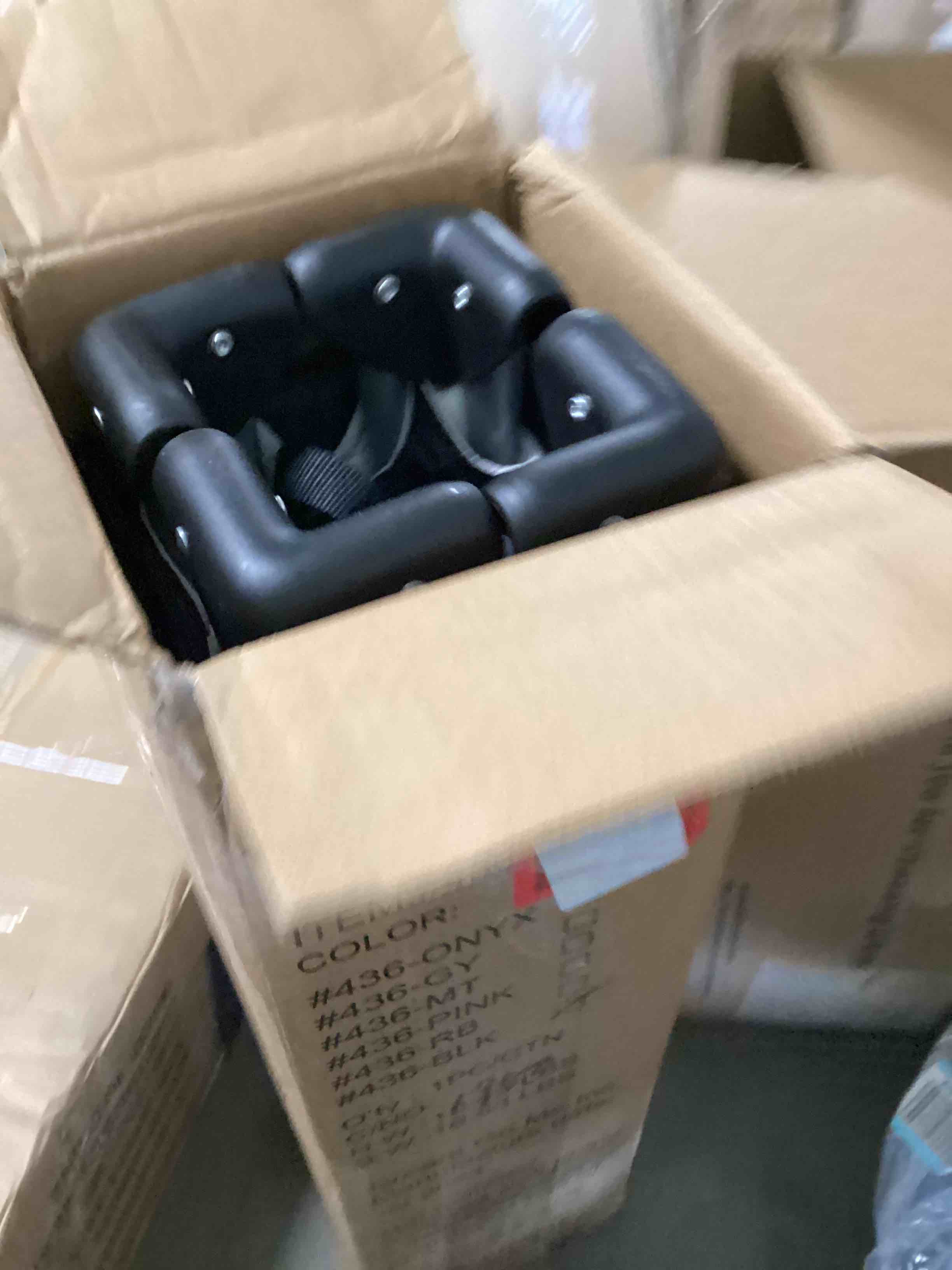 https://s3.amazonaws.com/lotting-images-prod/bidfta/GRN3962881_1699632603400.jpeg