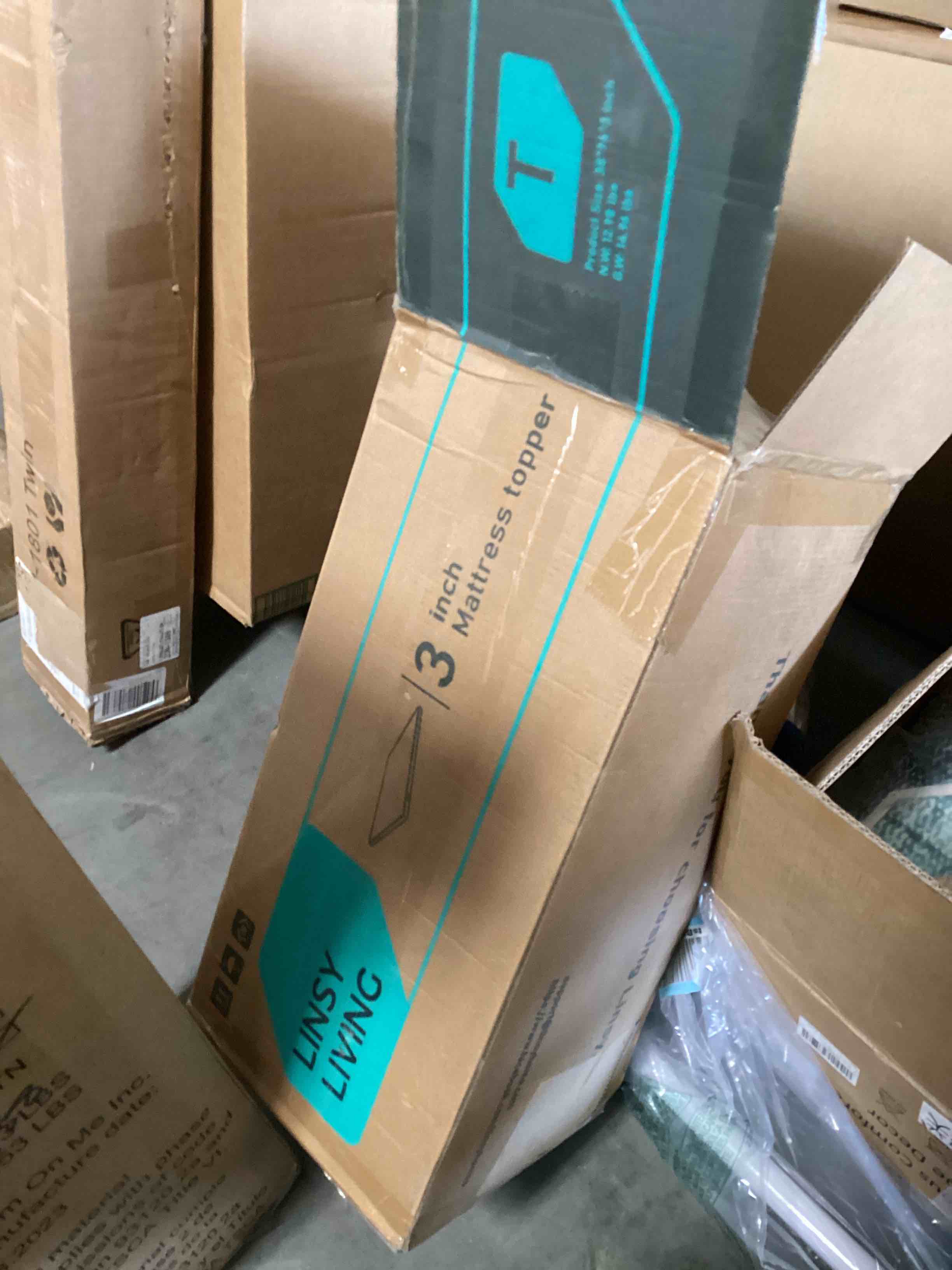 https://s3.amazonaws.com/lotting-images-prod/bidfta/GRN3962882_1699632667160.jpeg
