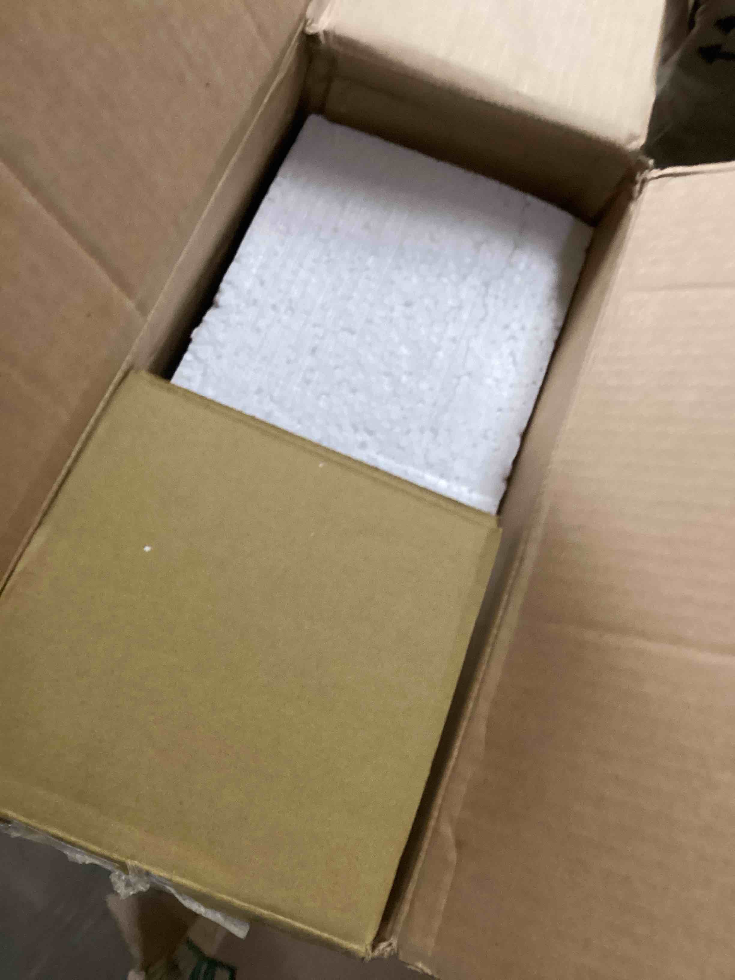 https://s3.amazonaws.com/lotting-images-prod/bidfta/GRN3963103_1699909315913.jpeg