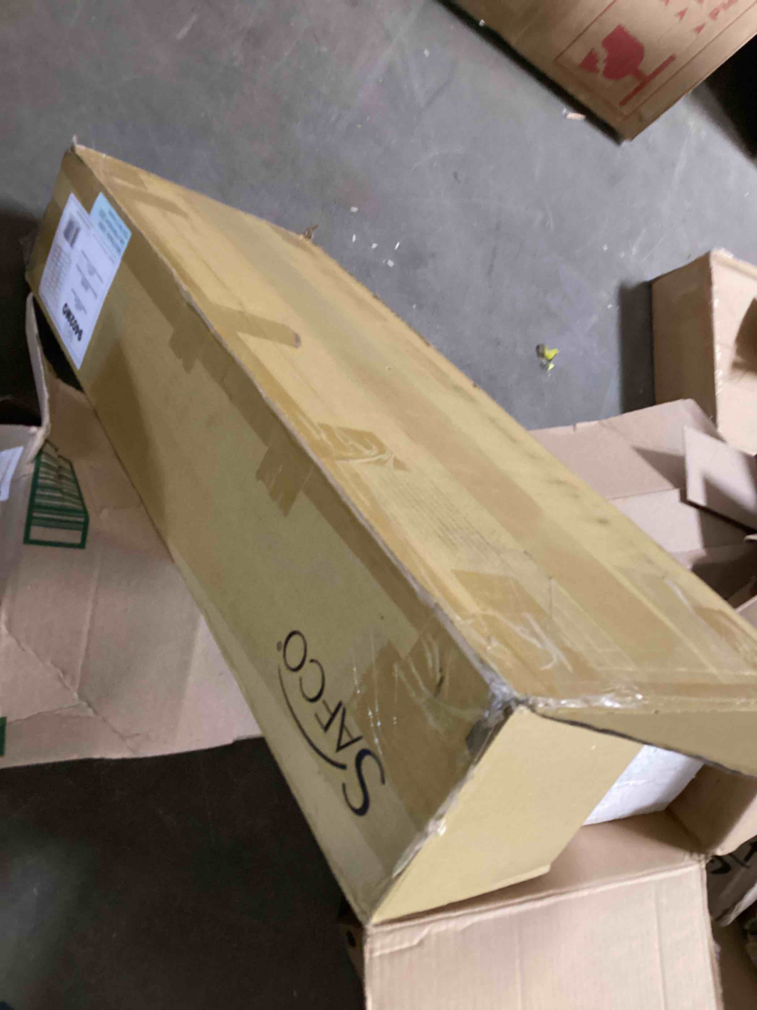 https://s3.amazonaws.com/lotting-images-prod/bidfta/GRN3963103_1699909319331.jpeg