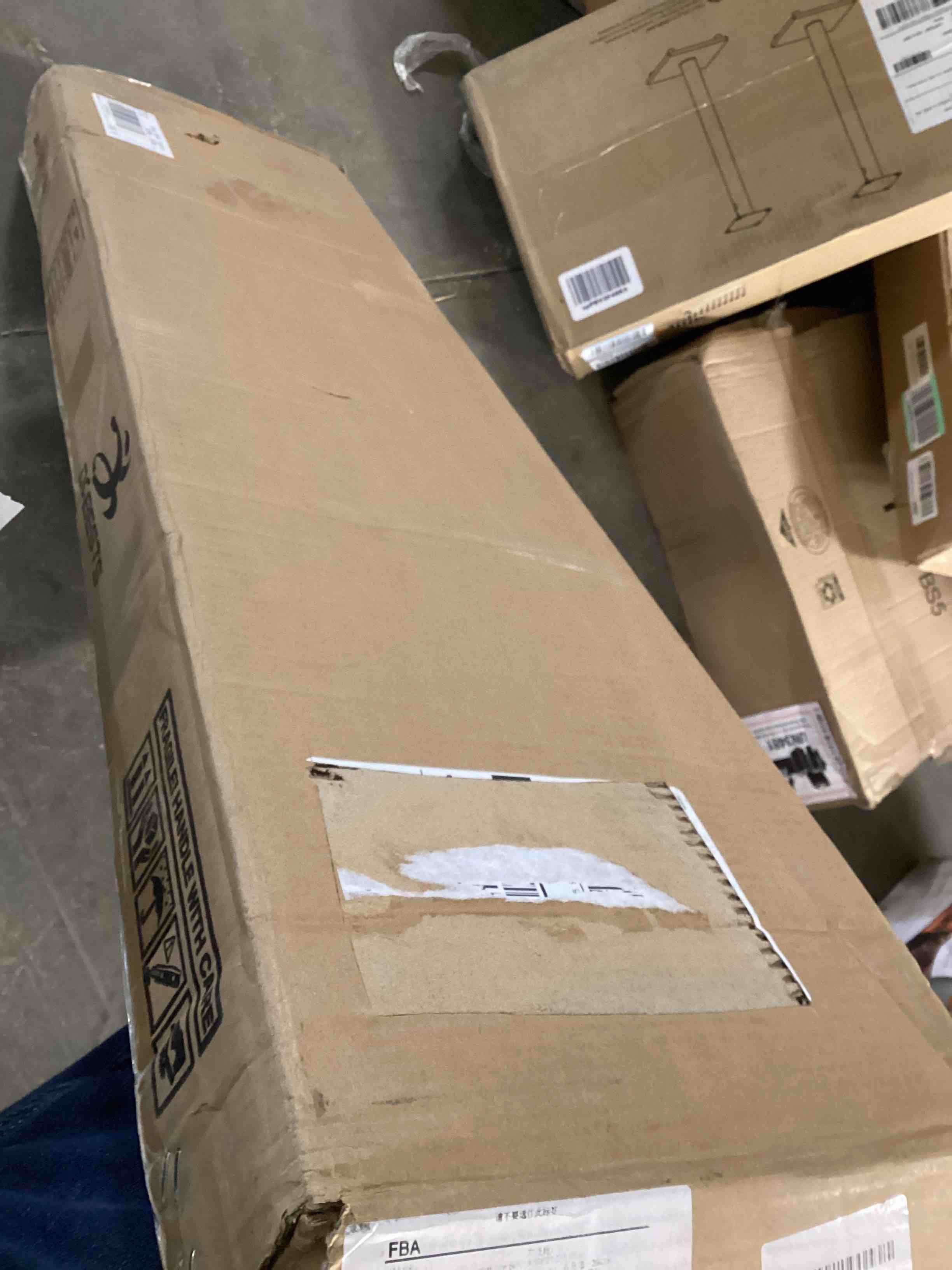 https://s3.amazonaws.com/lotting-images-prod/bidfta/GRN3963105_1699909534510.jpeg