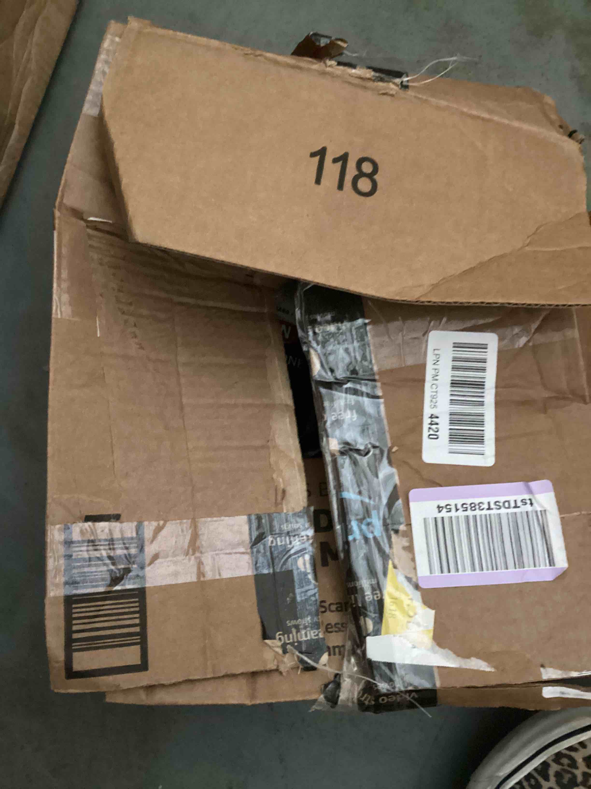 https://s3.amazonaws.com/lotting-images-prod/bidfta/GRN3965362_1695393961696.jpeg