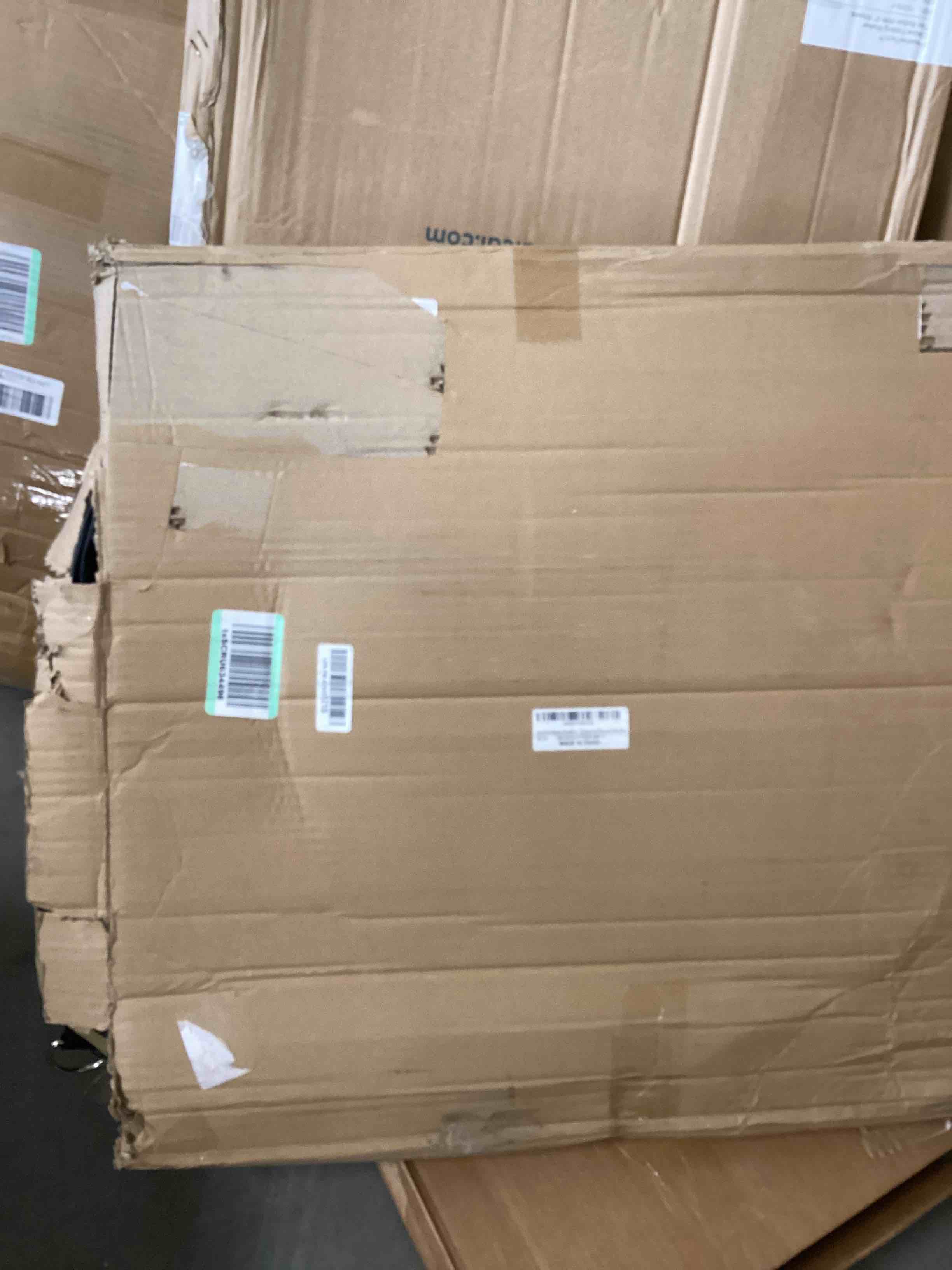 https://s3.amazonaws.com/lotting-images-prod/bidfta/GRN3965408_1695401076881.jpeg