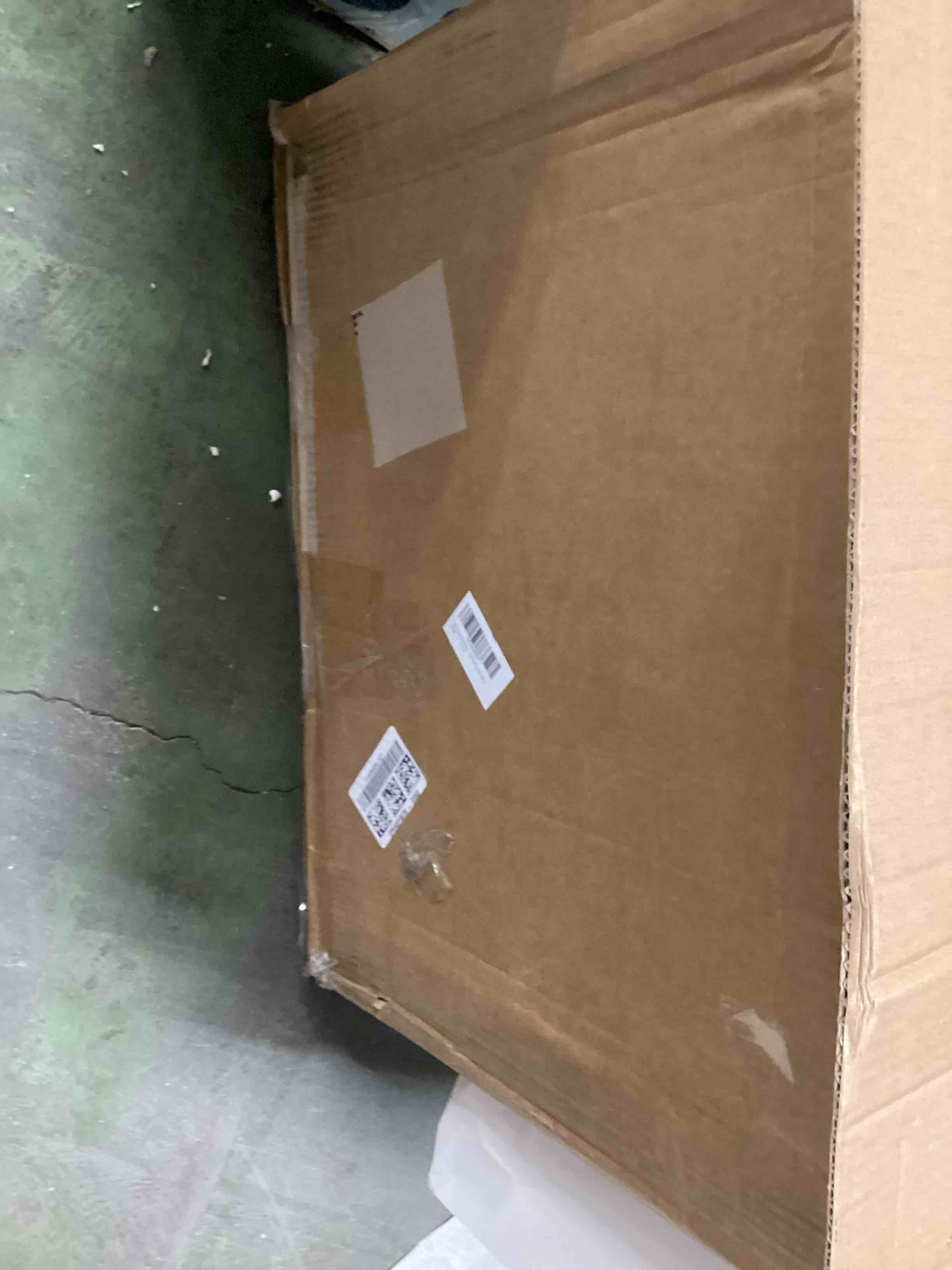 https://s3.amazonaws.com/lotting-images-prod/bidfta/GRN3965482_1696436375436.jpeg