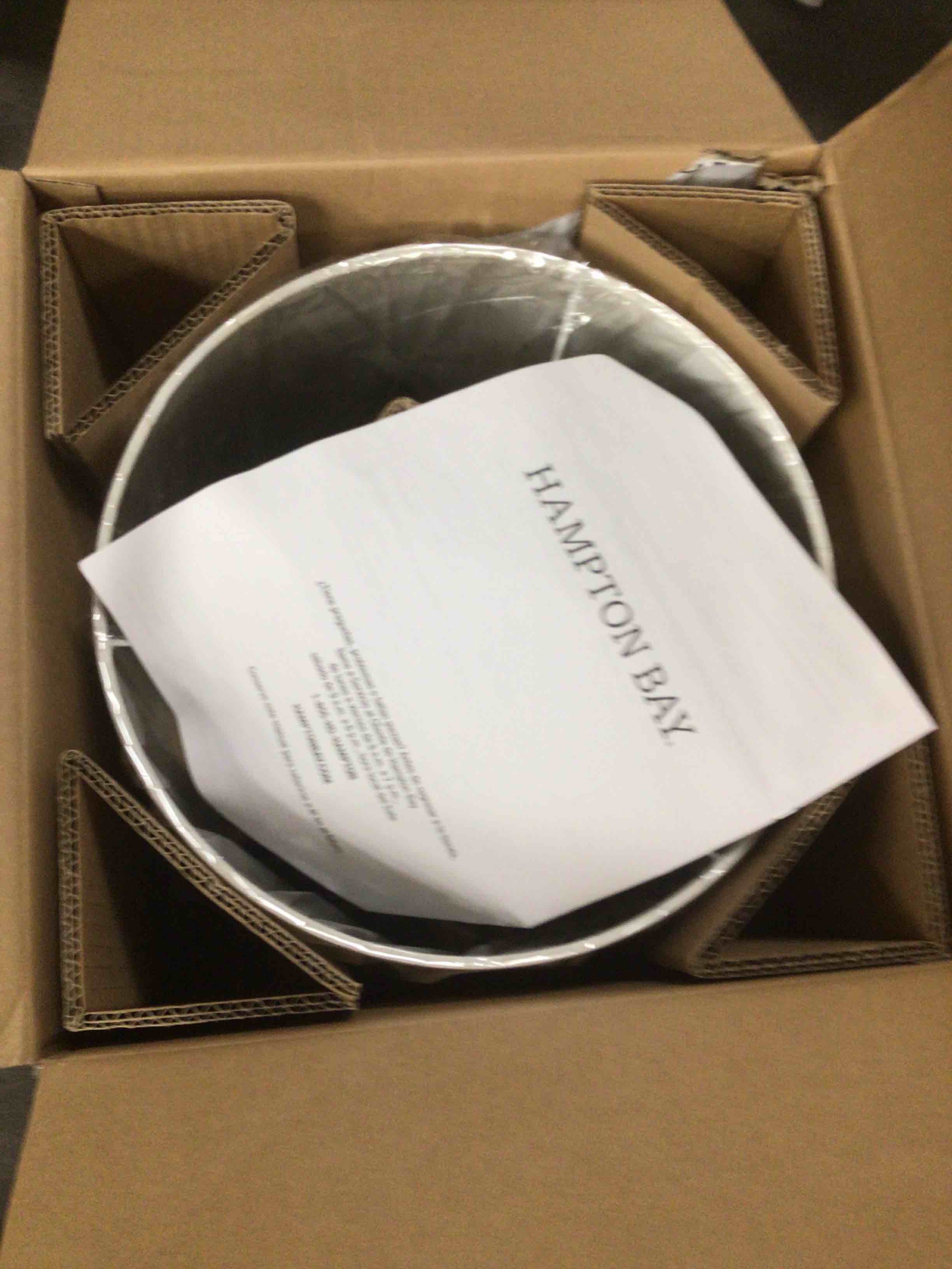 https://s3.amazonaws.com/lotting-images-prod/bidfta/GRN3965704_1697139976220.jpeg