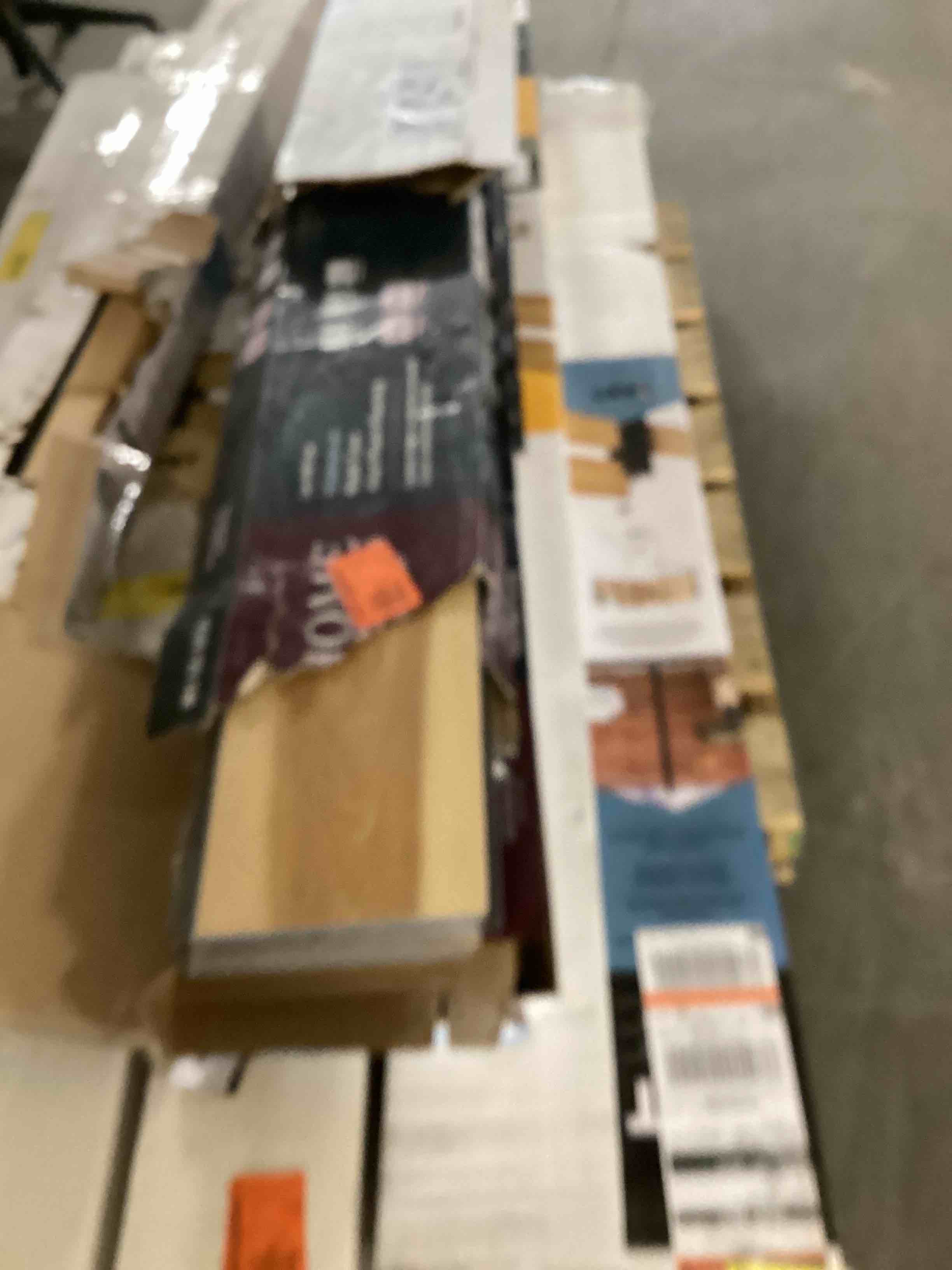 https://s3.amazonaws.com/lotting-images-prod/bidfta/GRN3966532_1691174726627.jpeg