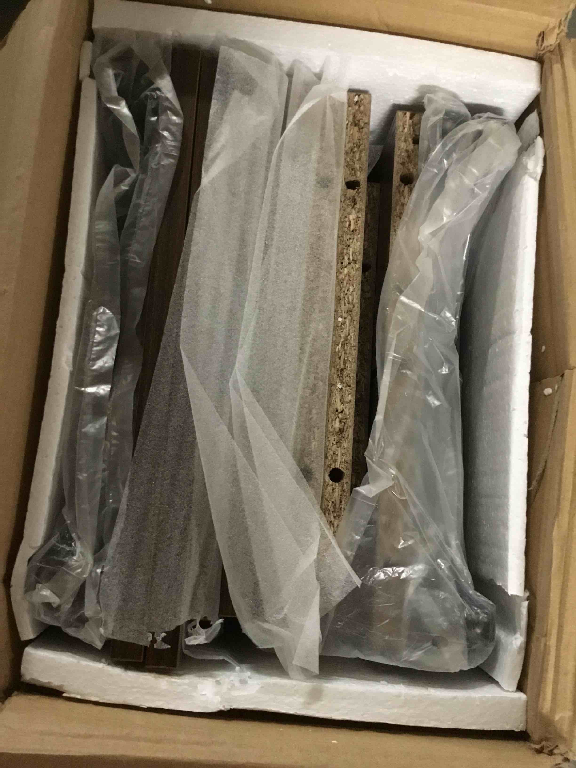 https://s3.amazonaws.com/lotting-images-prod/bidfta/GRN3967065_1692309649404.jpeg