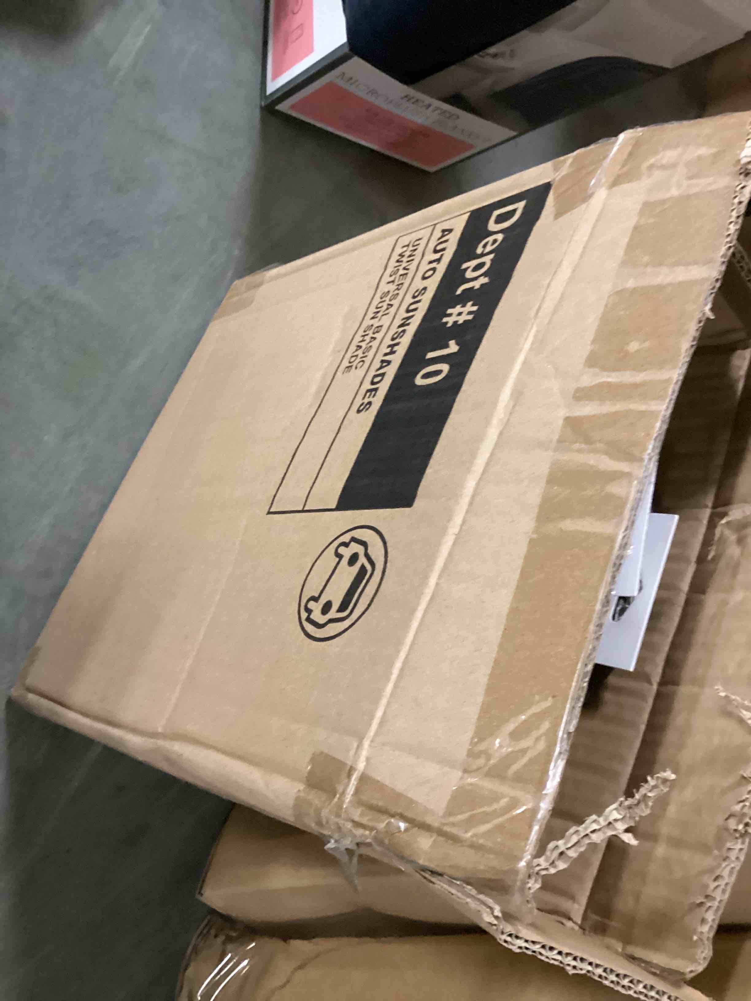 https://s3.amazonaws.com/lotting-images-prod/bidfta/GRN3967366_1692650838604.jpeg