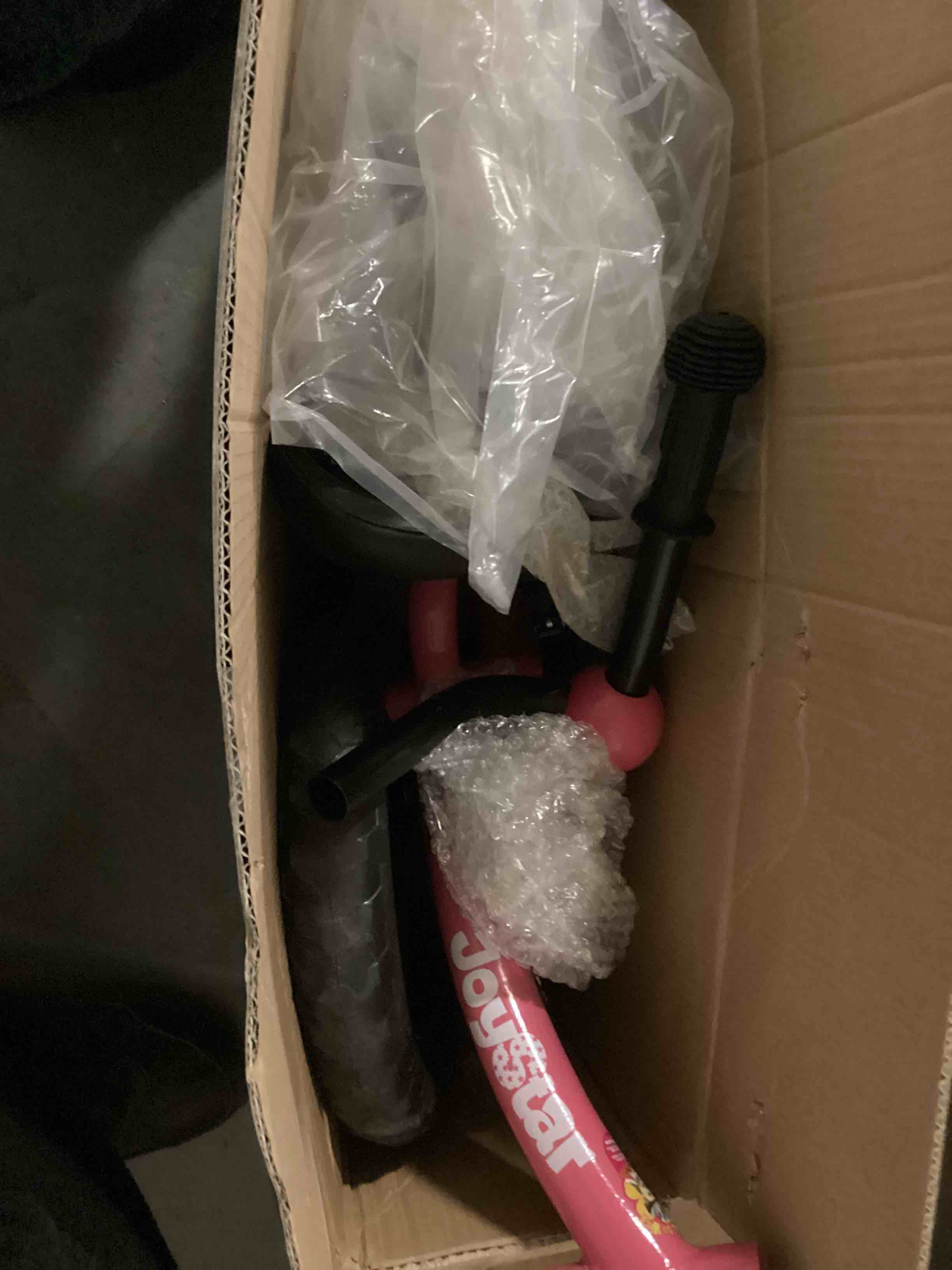 https://s3.amazonaws.com/lotting-images-prod/bidfta/GRN3967934_1700663658241.jpeg