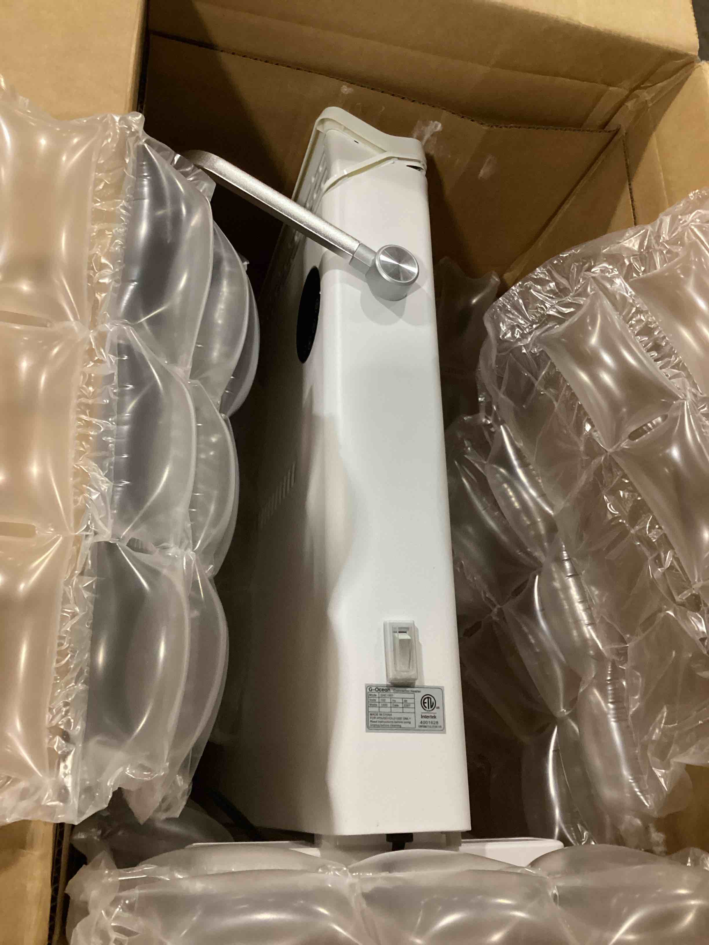 https://s3.amazonaws.com/lotting-images-prod/bidfta/GRN4028644_1707400175530.jpeg