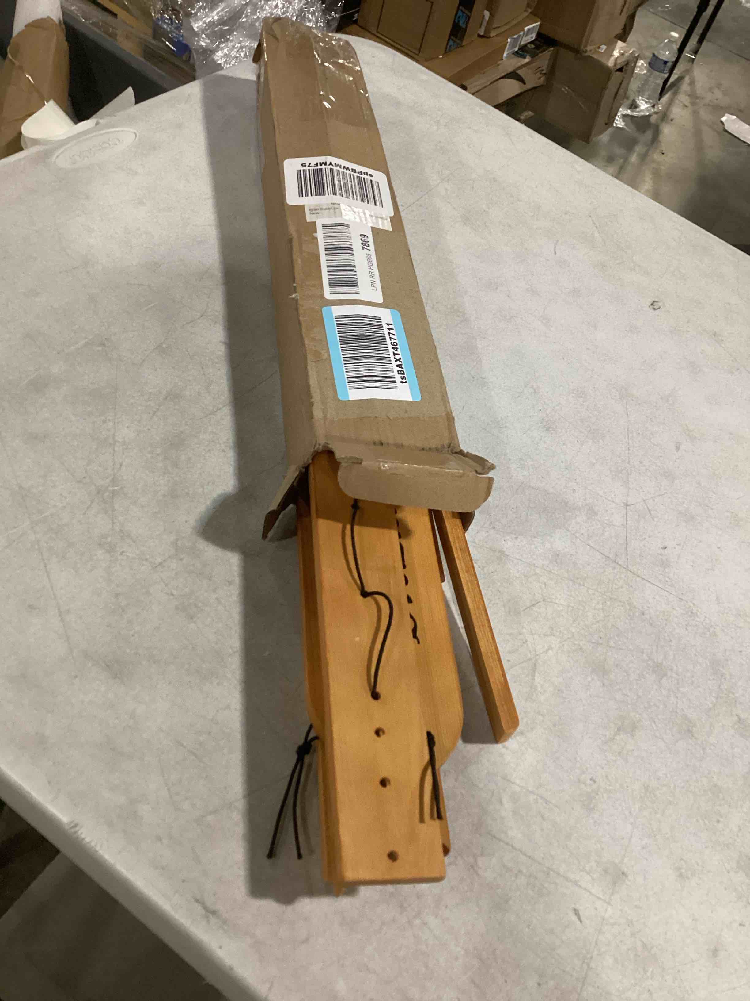 https://s3.amazonaws.com/lotting-images-prod/bidfta/GRN4028997_1707918549726.jpeg