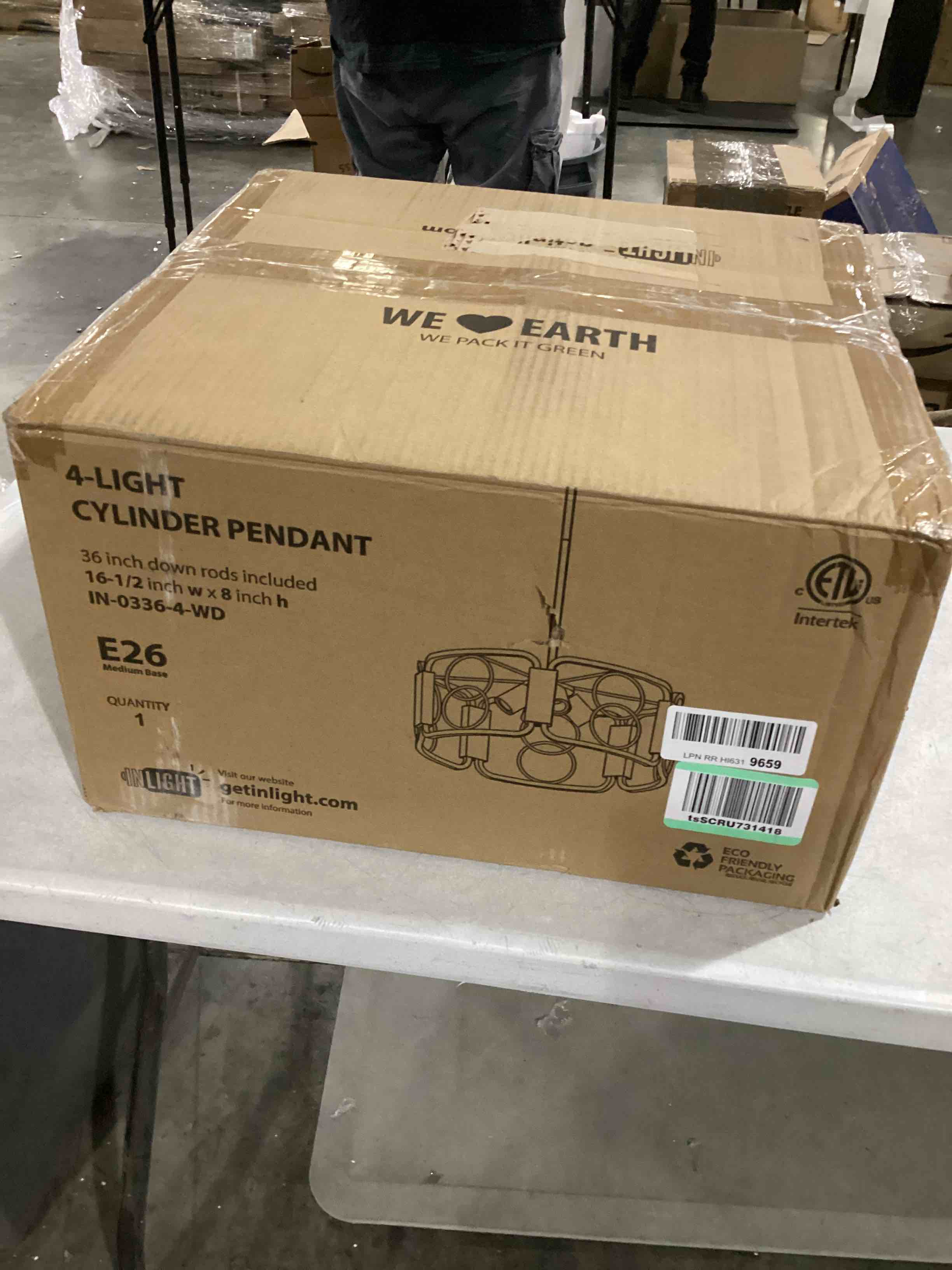 https://s3.amazonaws.com/lotting-images-prod/bidfta/GRN4029213_1708021128096.jpeg