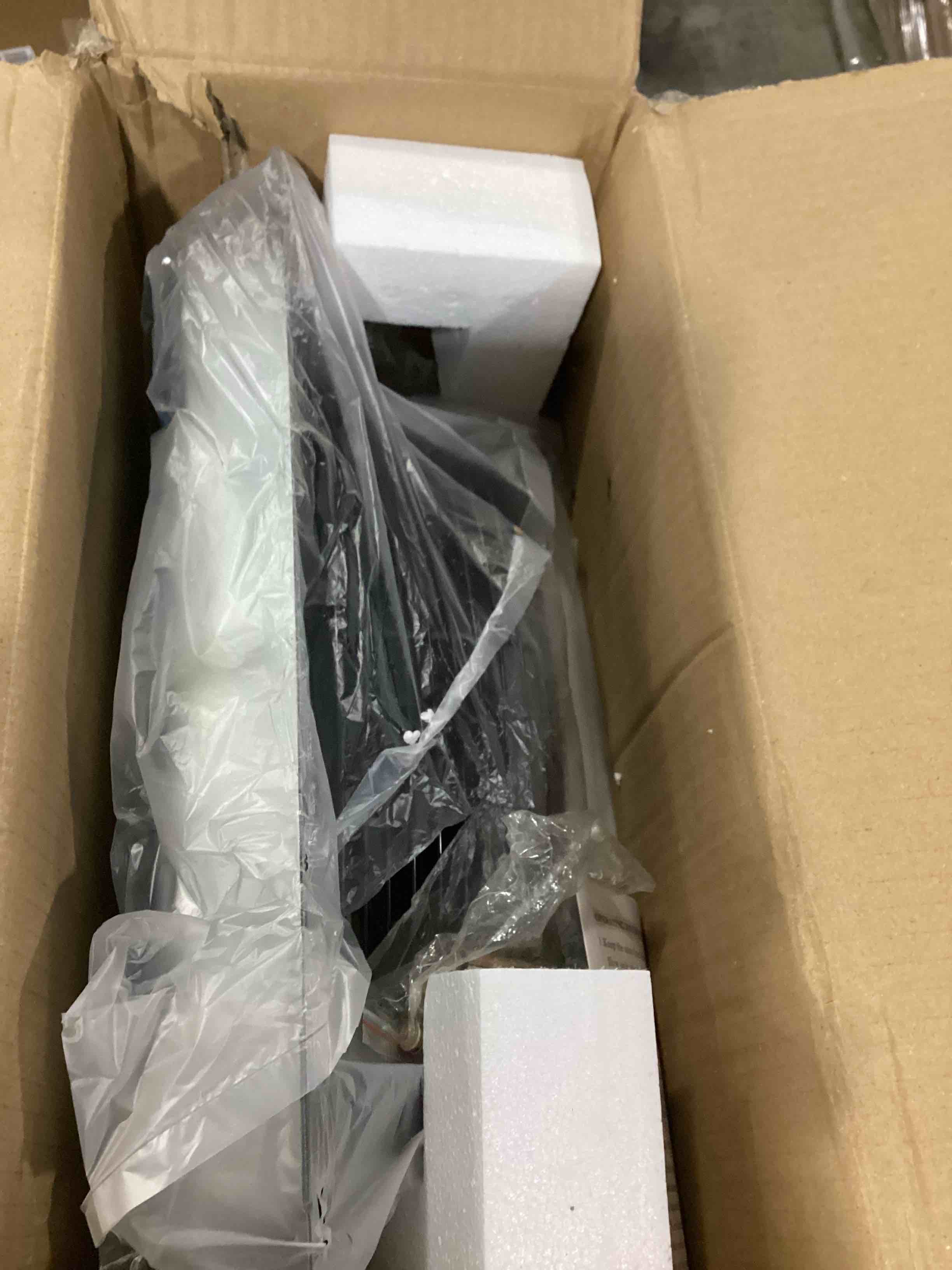 https://s3.amazonaws.com/lotting-images-prod/bidfta/GRN4029451_1707241417240.jpeg